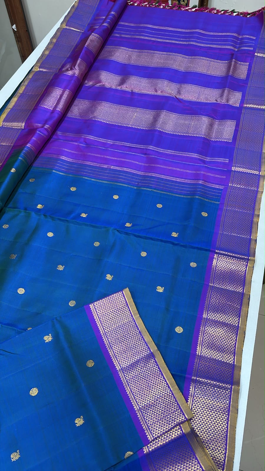 9 yards mayilkazhuthu / kanjipuram silk saree