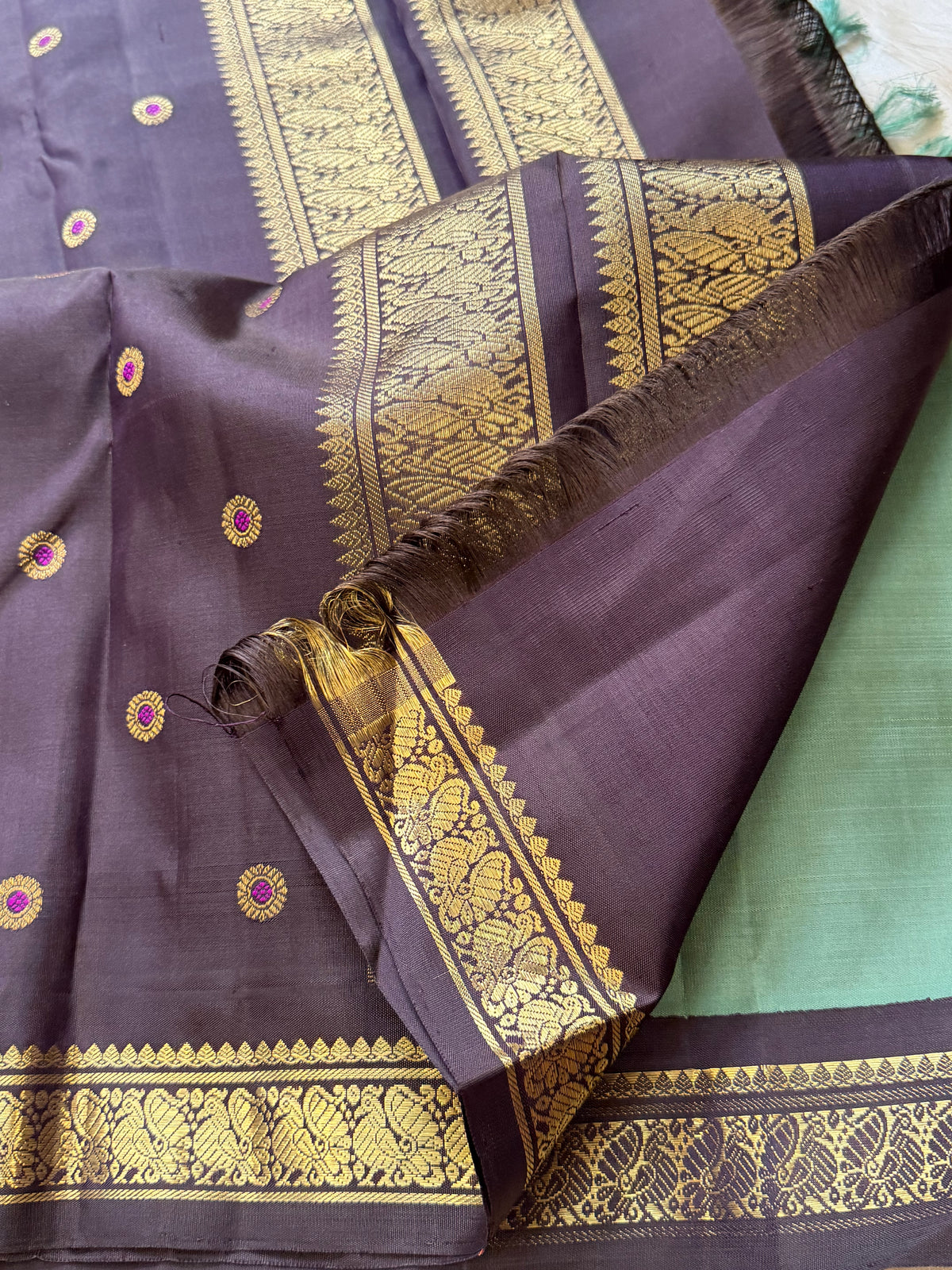 Coffee bean green small border Korvai Kanjipuram silk