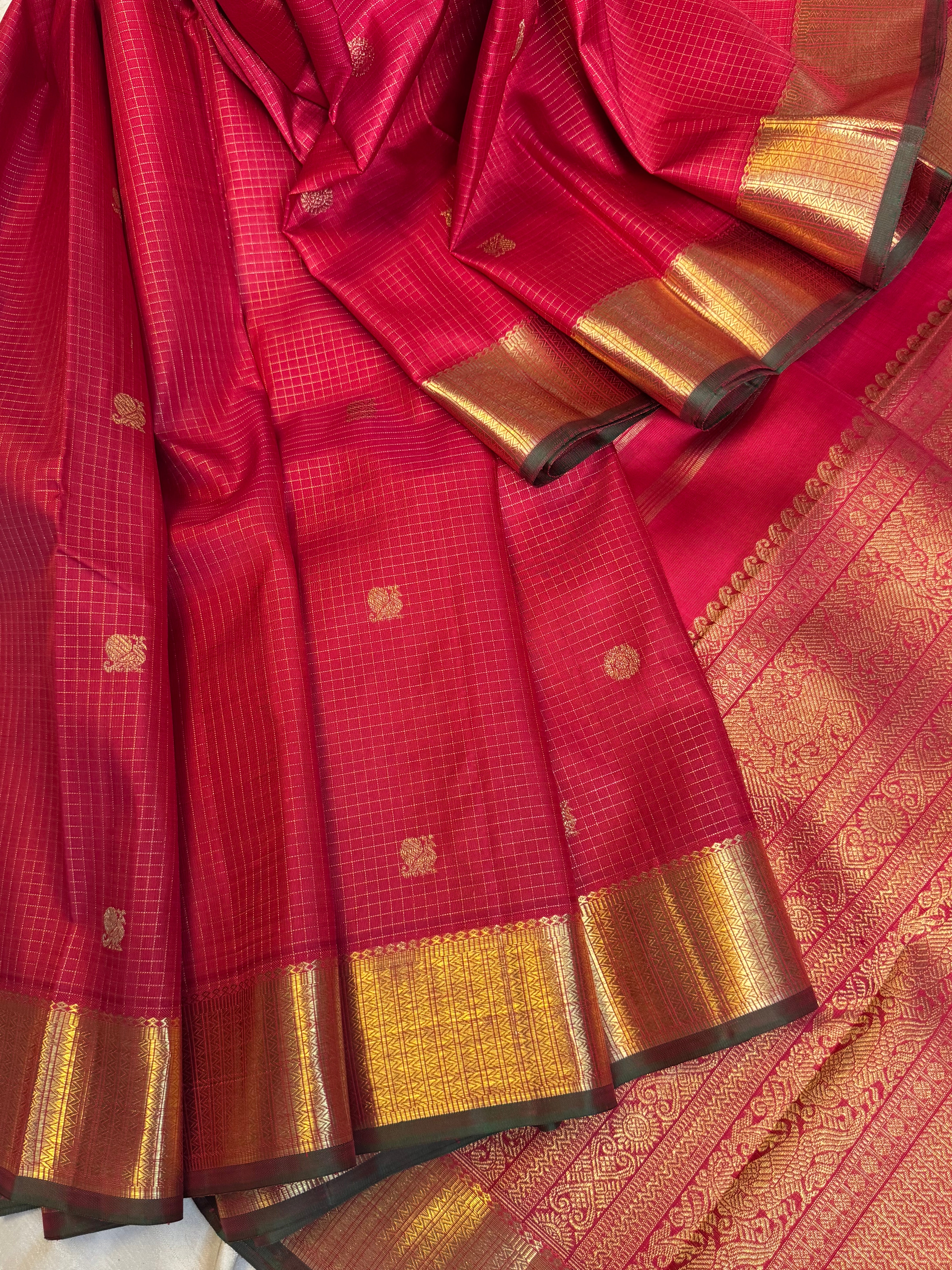 Araku red Zari Kattam  / Kanjipuram silk