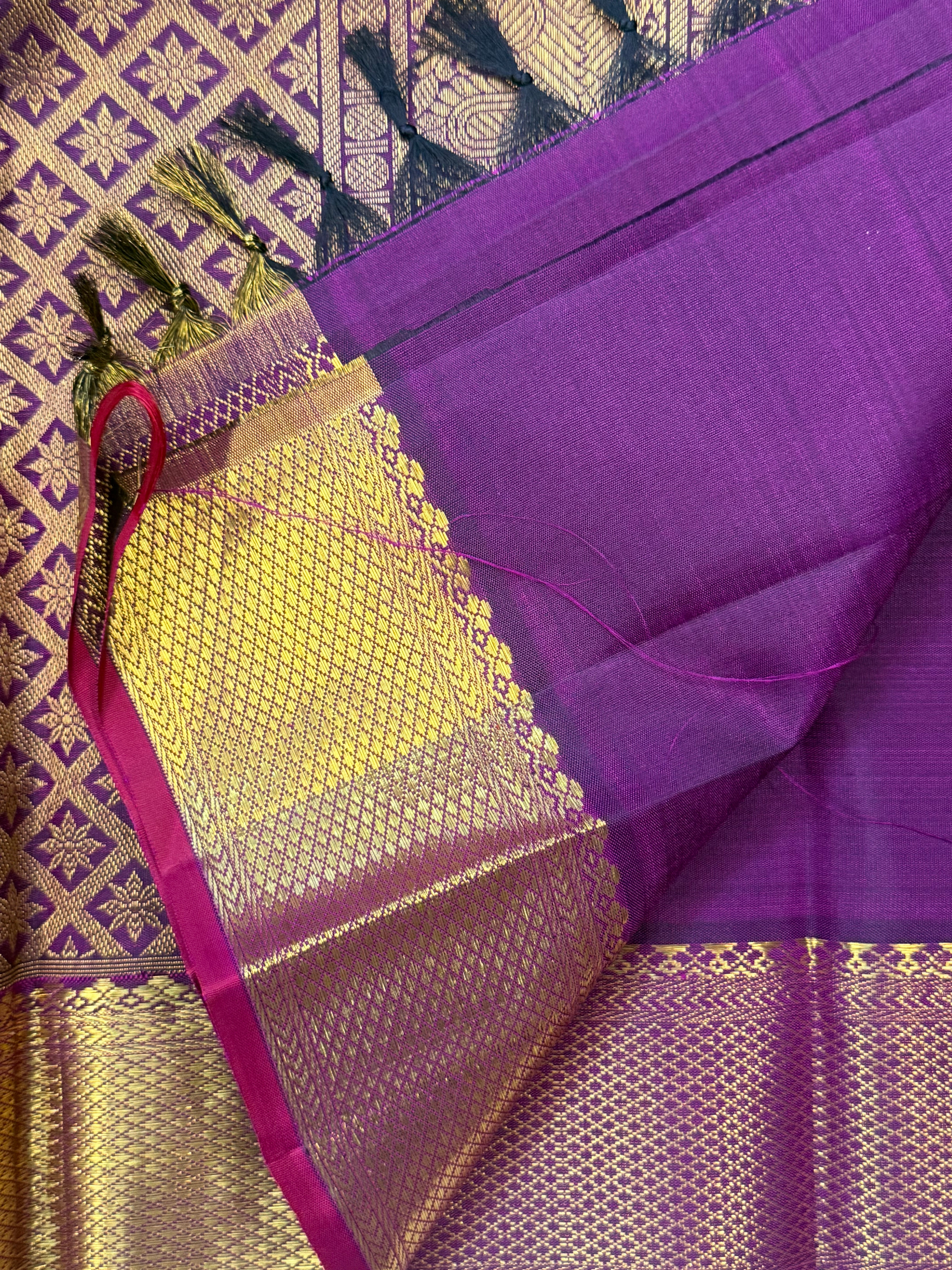 Aubergine color kuil kann pet / Kanjipuram silk