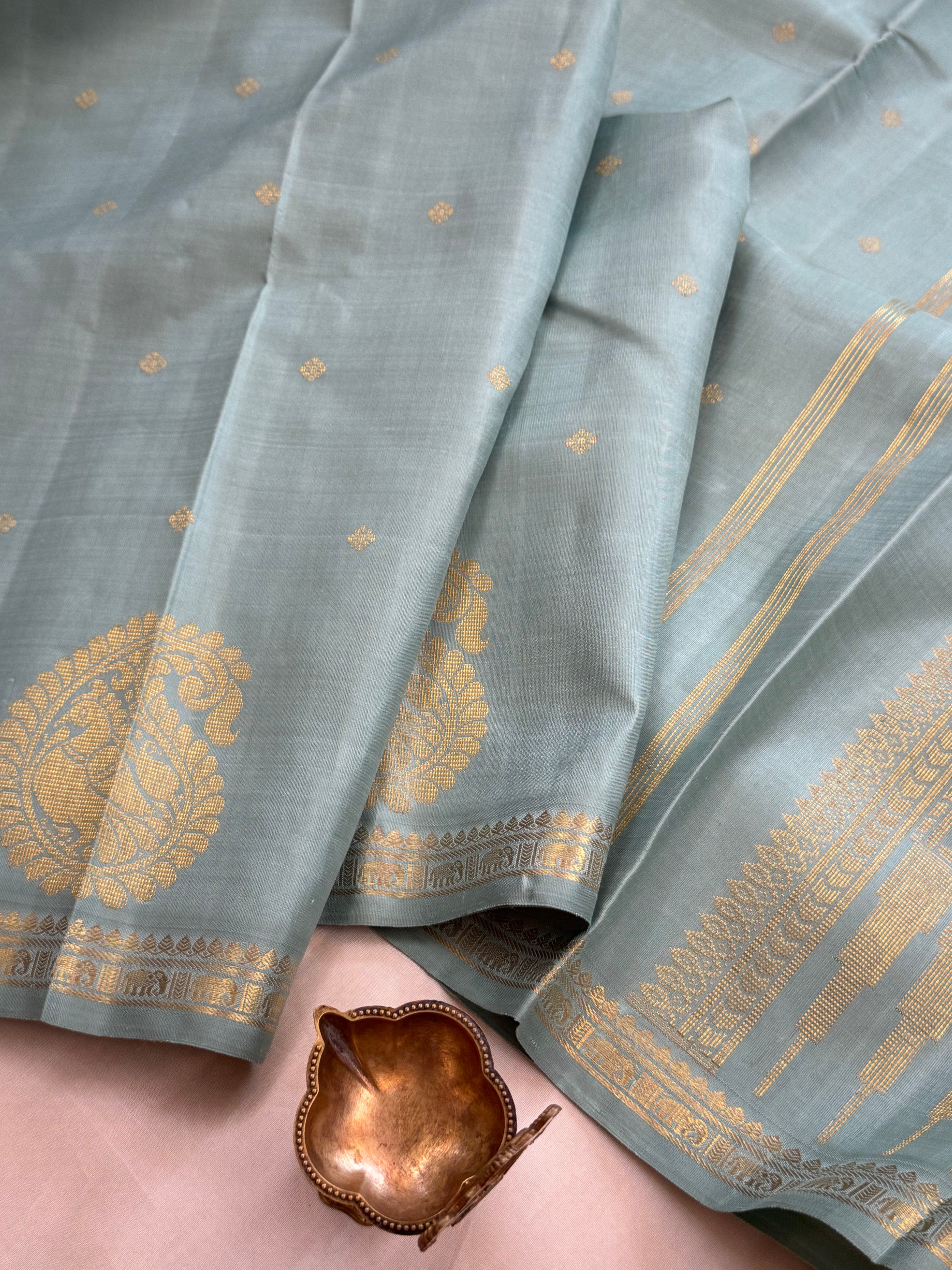 POWDER BLUISH GREEN SHADE ADAI WEAVING / kanjipuram silk CLSA10979