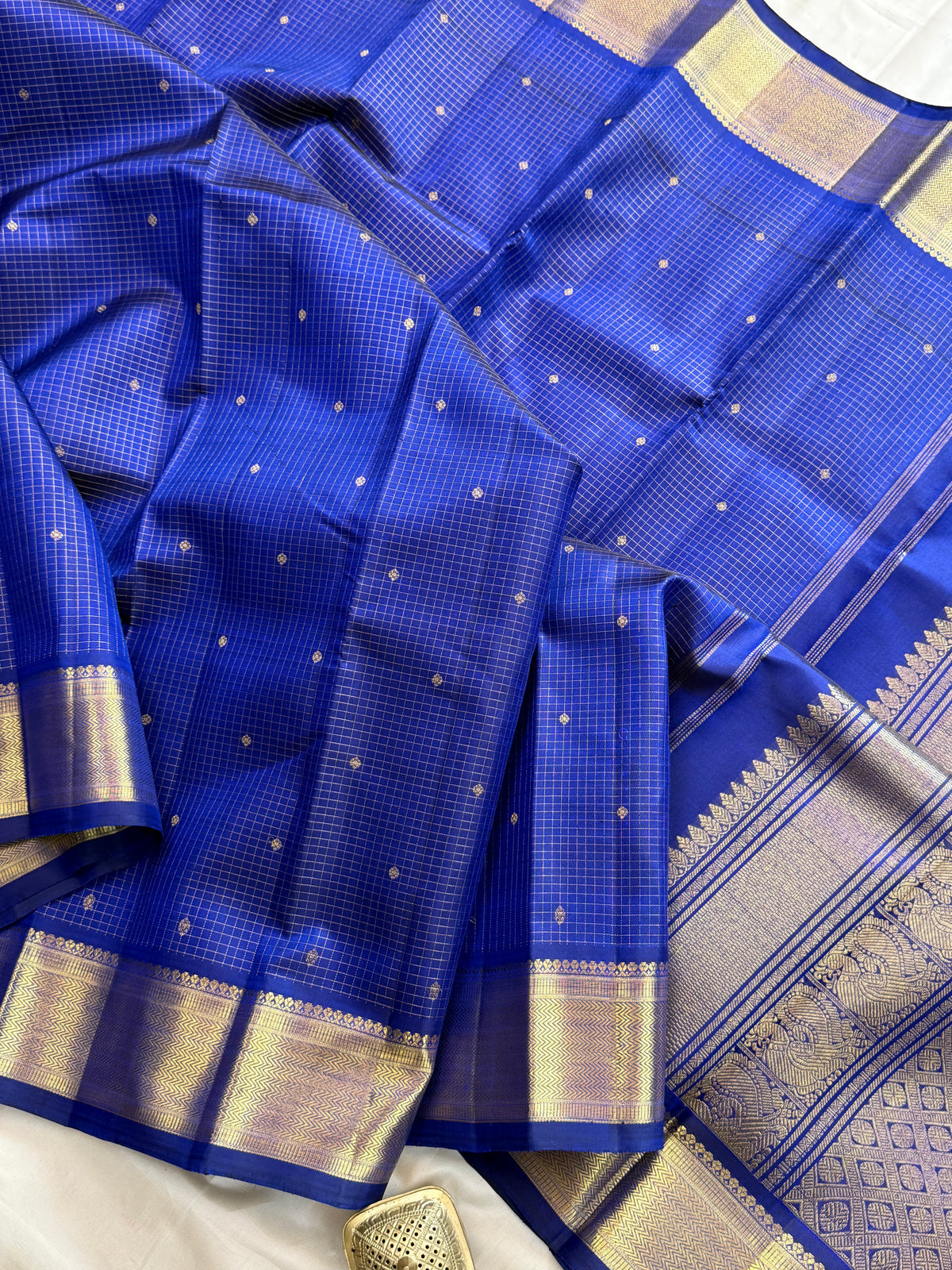 Blue - Day 3 Navarthri colour pure Zari Kanjipuram silk / blue Kattam Butta clsa 11445
