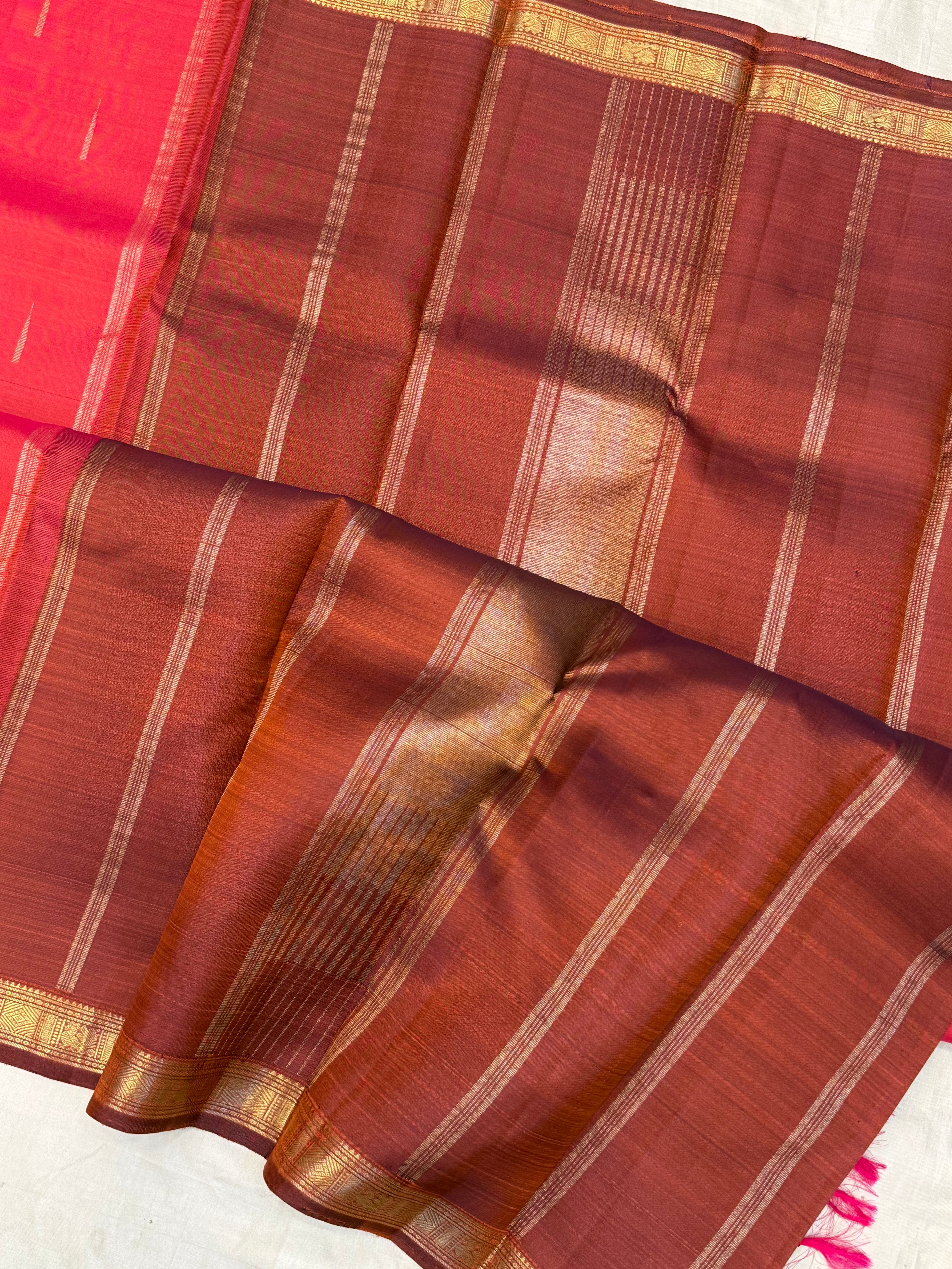 Kalyani : kanagambaram small pet / kanjipuram silk