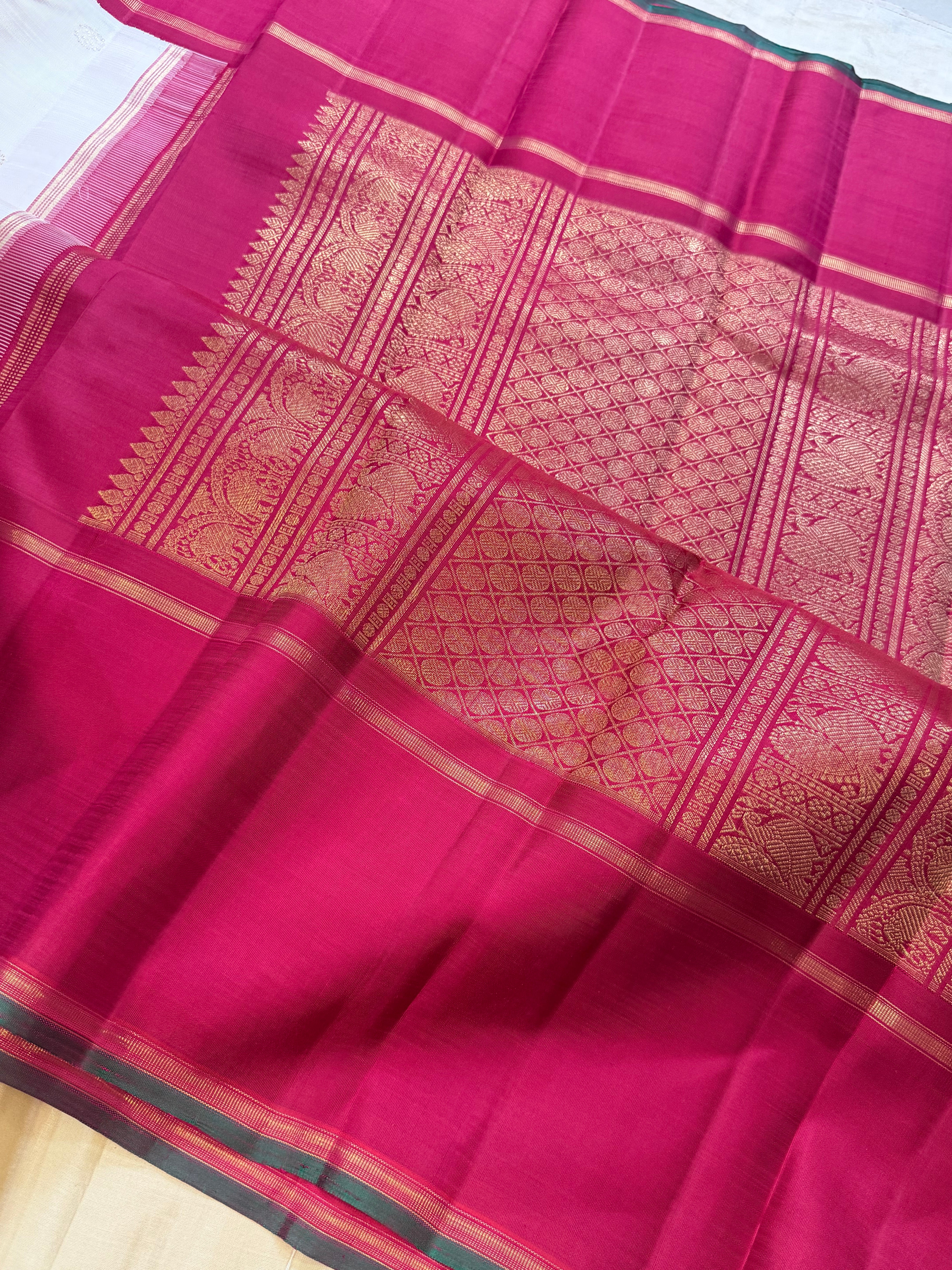 Maha : off white collection of Korvai Kanjipuram