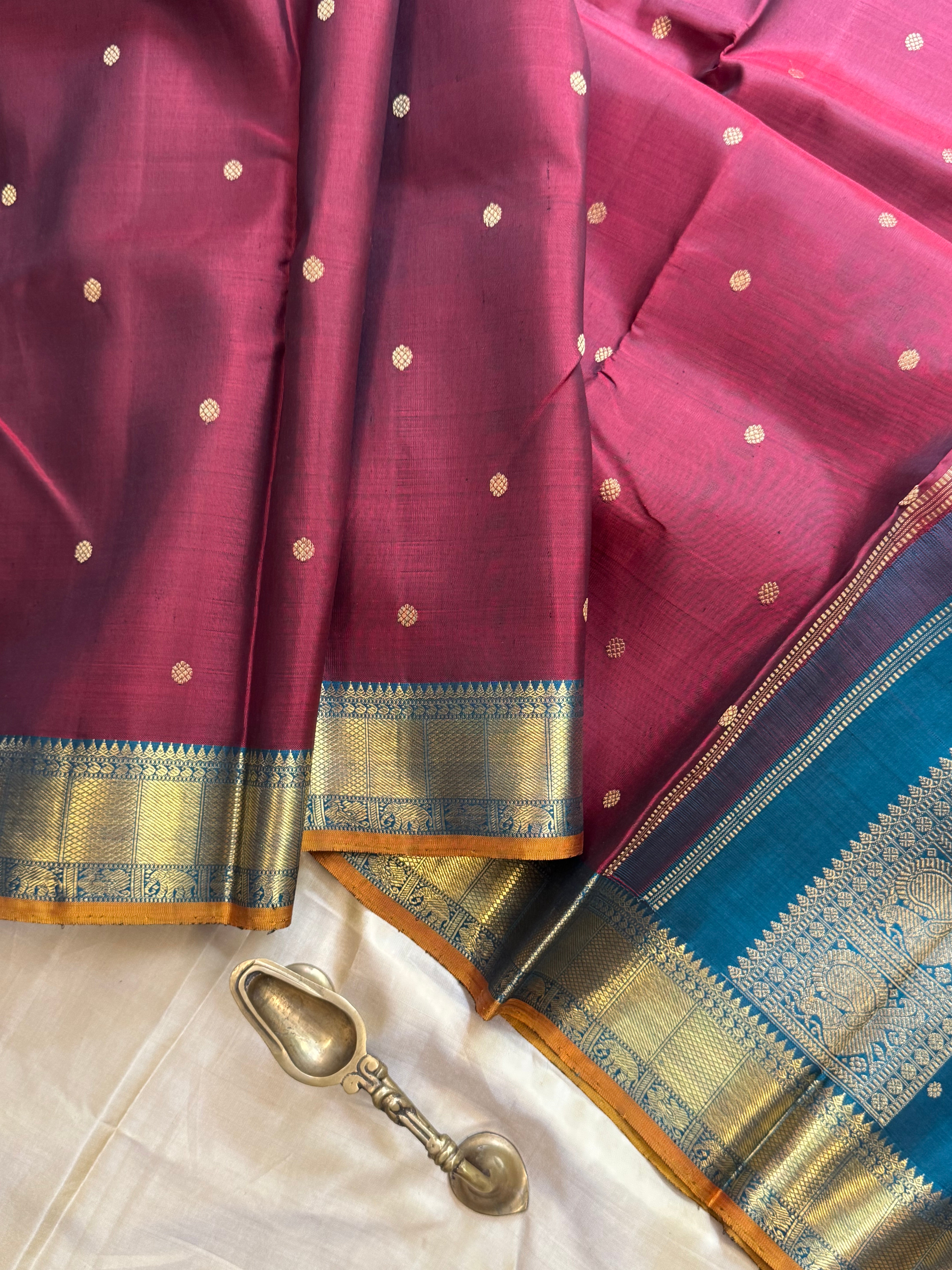 Swapnam:  Merron star Butta / kanjipuram silk