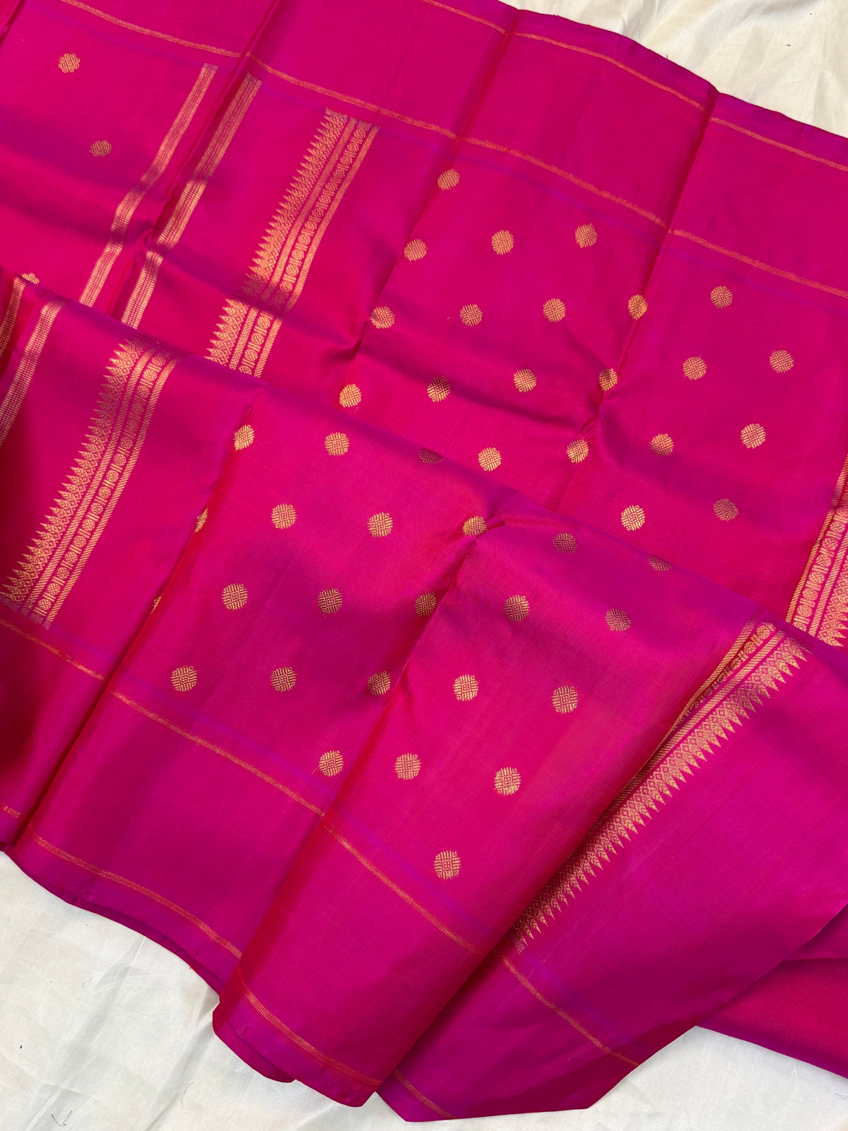 Rani pink zari Butta /kanjipuram silk saree clsa 12848