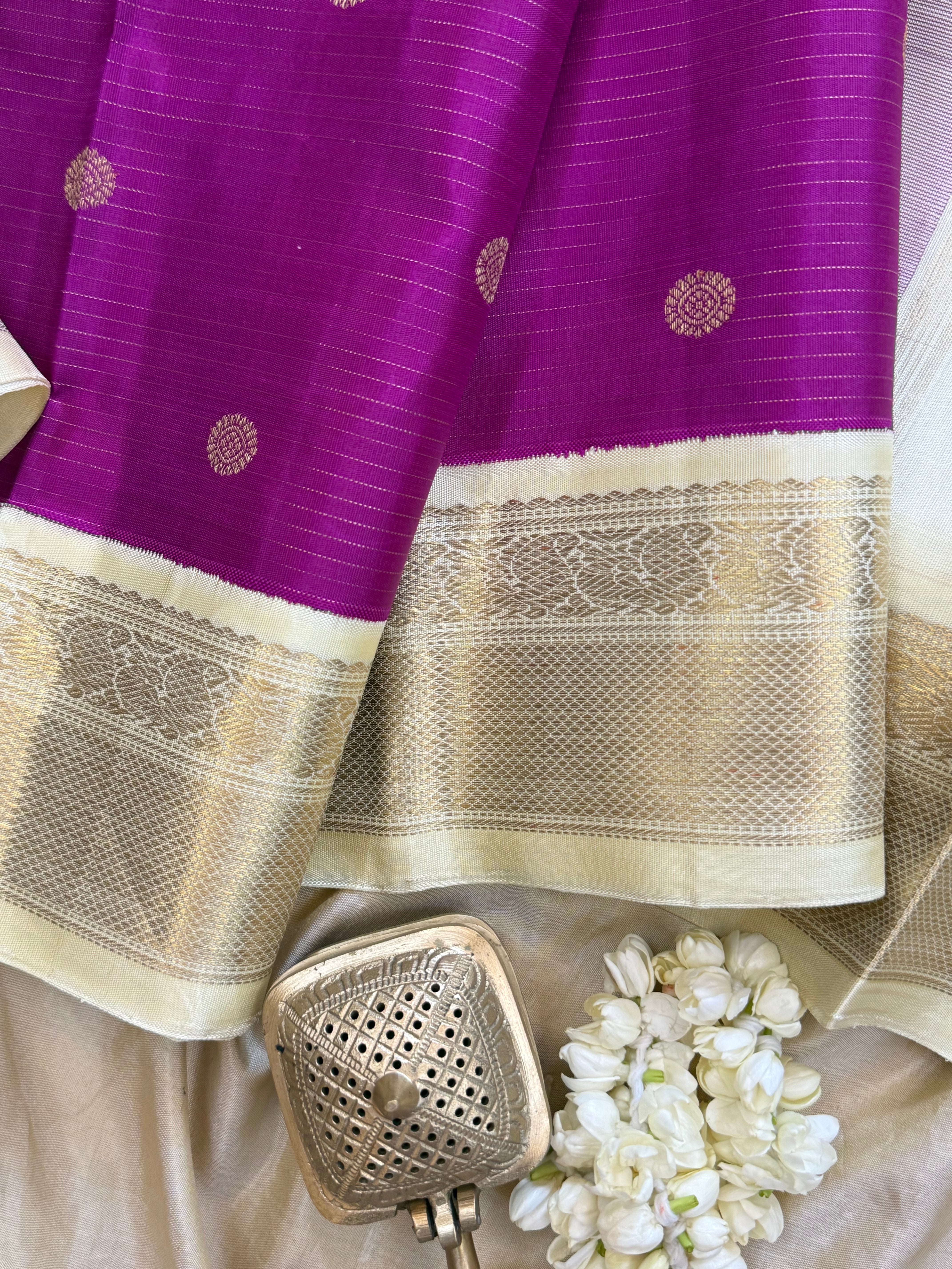 Purple vairaoosi and white kai korvai/ kanjipuram silk