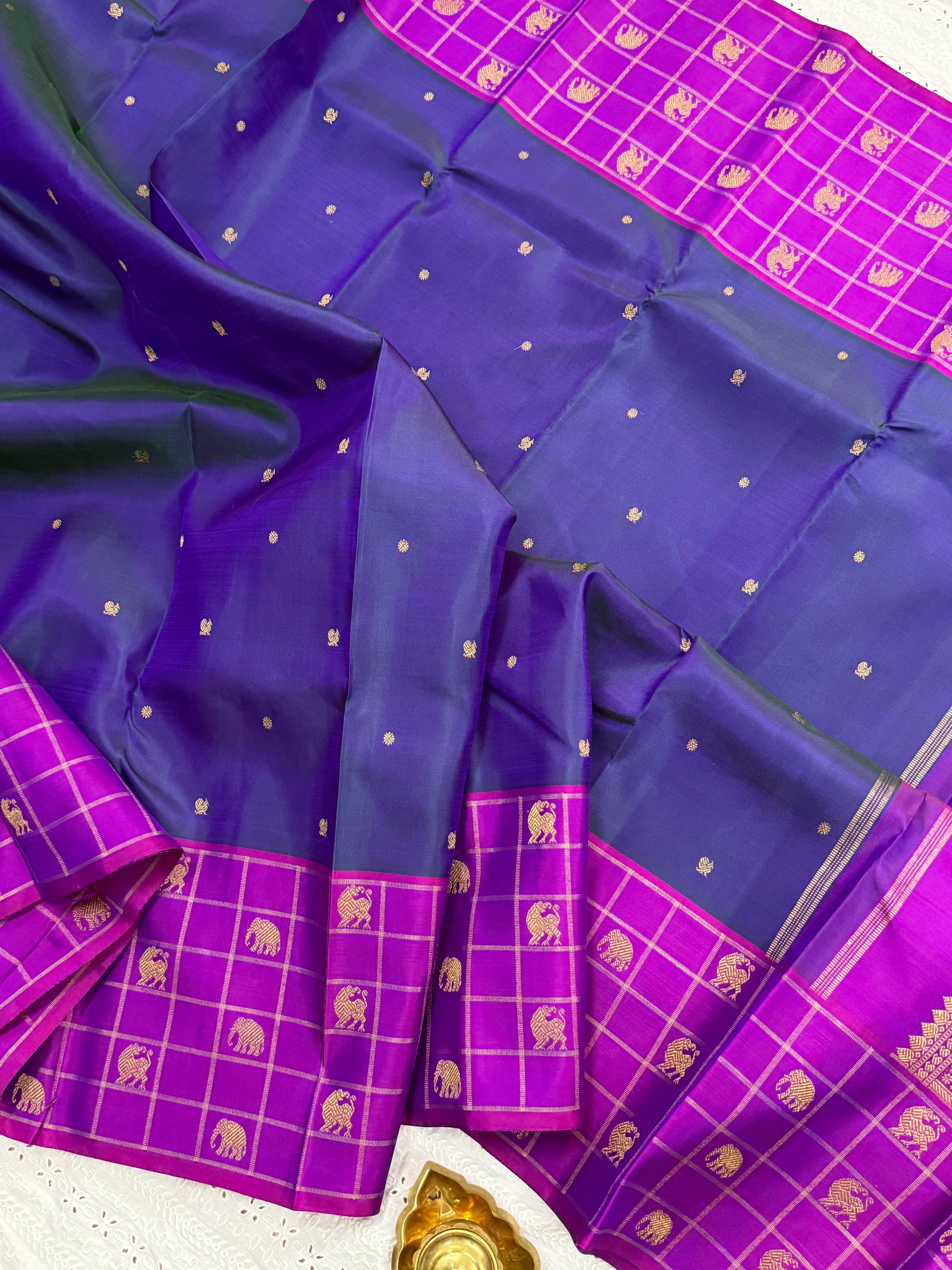 MAYILKAZHUTHU BORDER KATTAM BUTTA/KANJIPURM SILK SAREE CLSA 7234