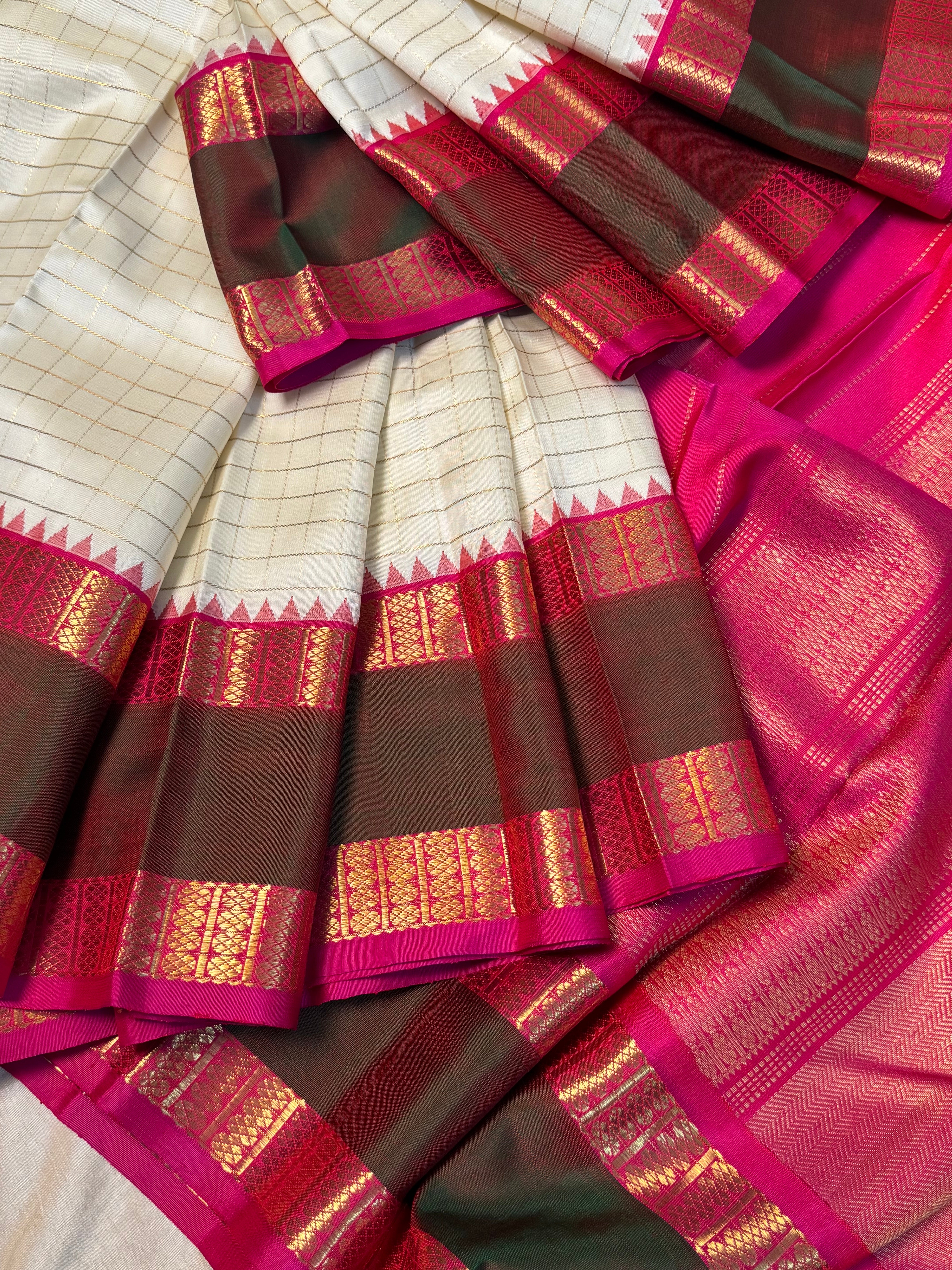 White Kattam Korvai / Kanjipuram silk