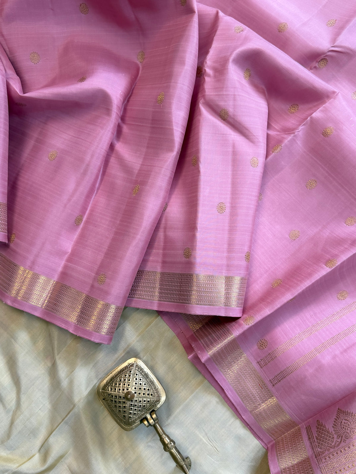 Baby pink butta  pure Kanjipuram silk