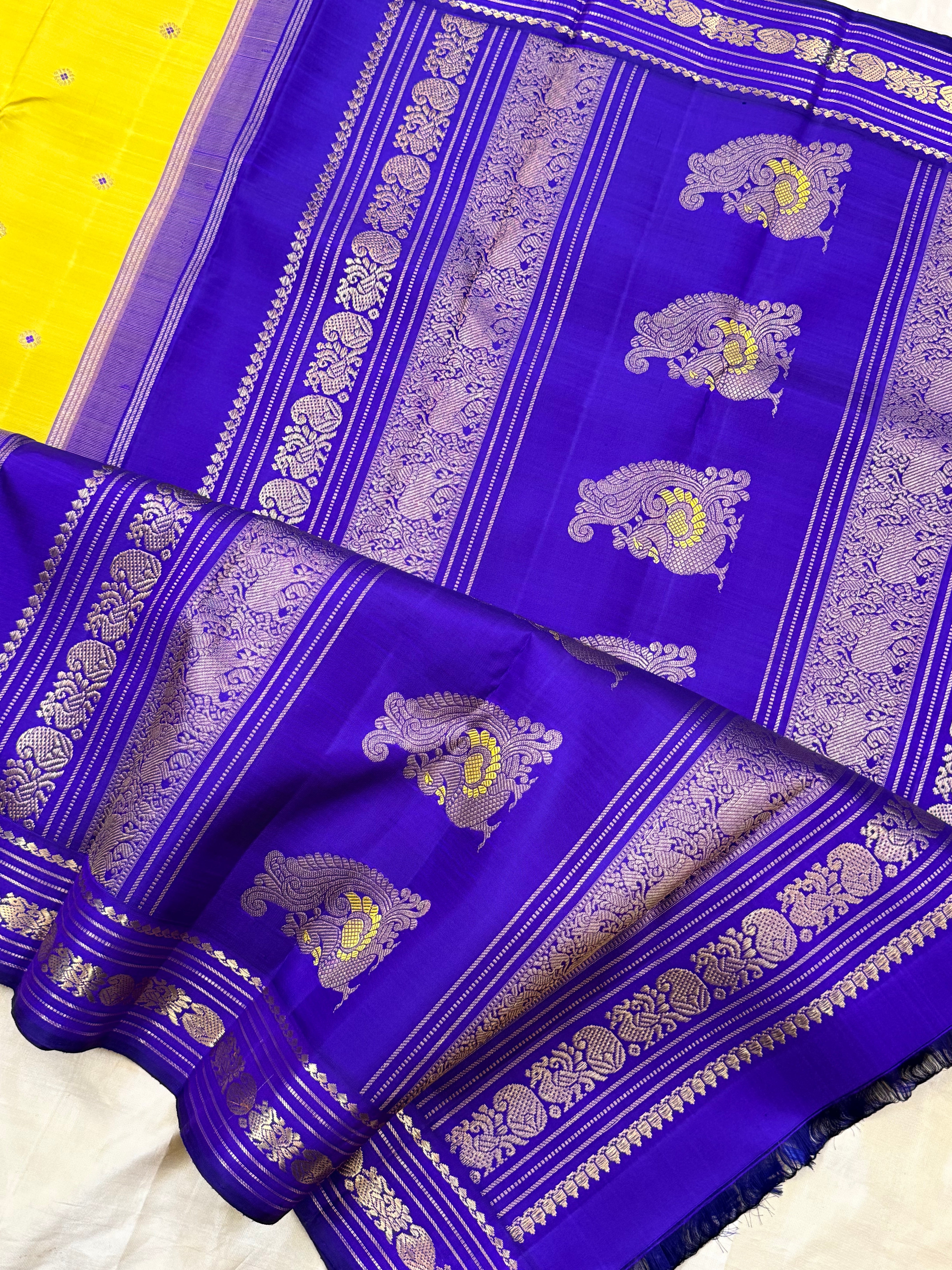 SAMPANGA GREEN WITH PURPLE MANGA AND ANNAM PET SMALL KORVAI/ KANJIPURAM SILK CLSA 10147
