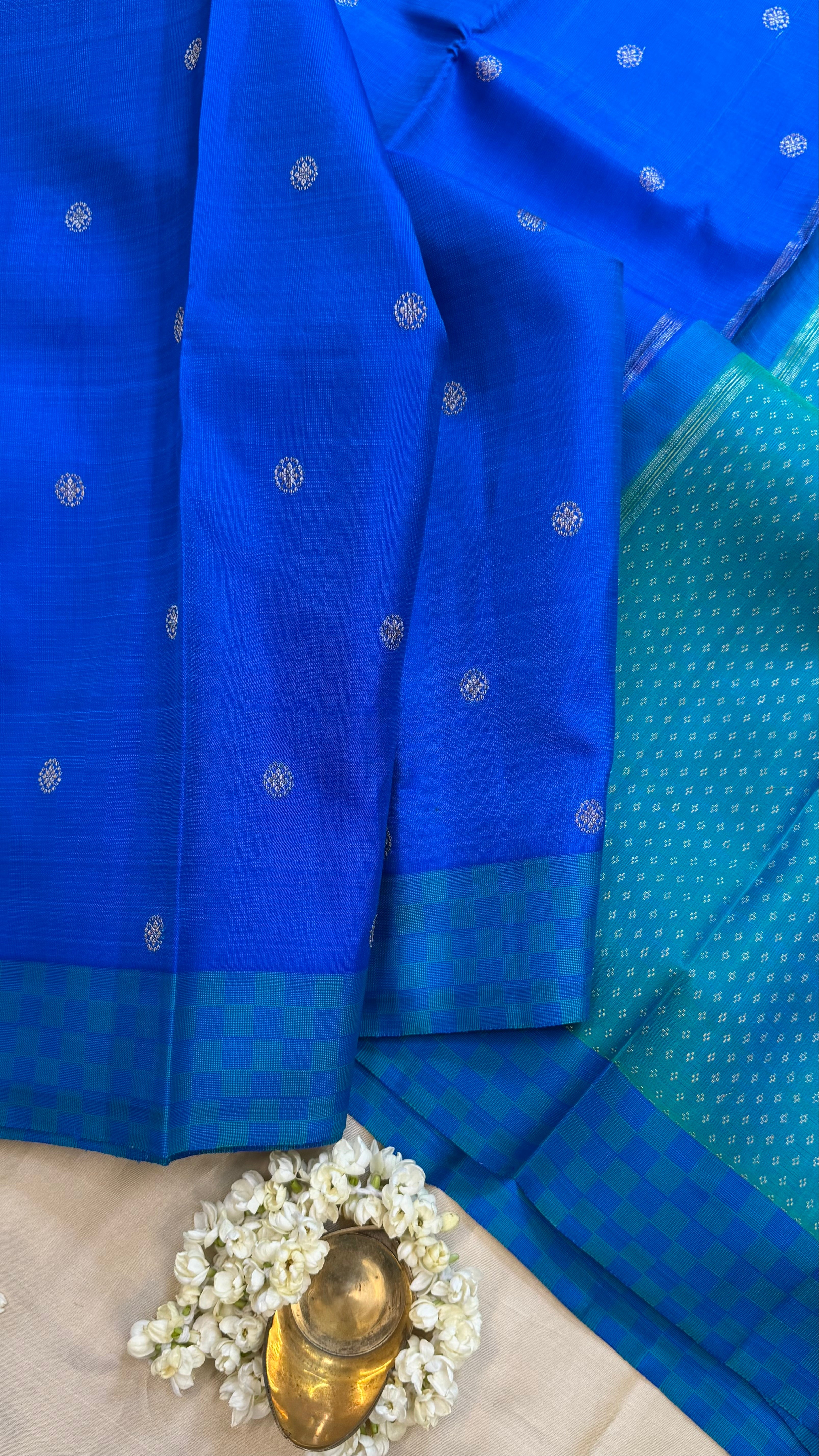 Blue paimadi border / Kanjipuram silk