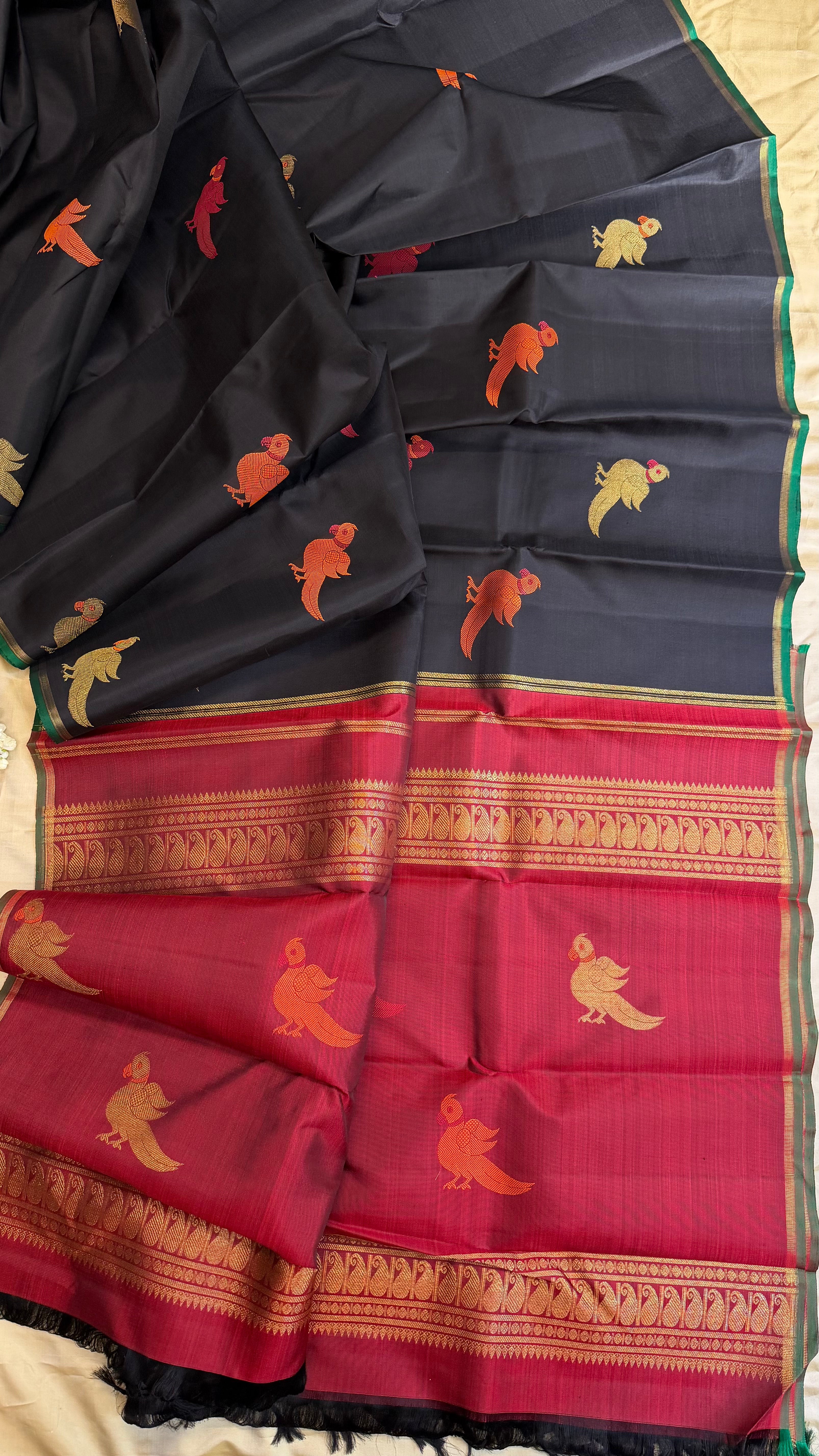 Black meenakari kili butta / kanjipuram silk