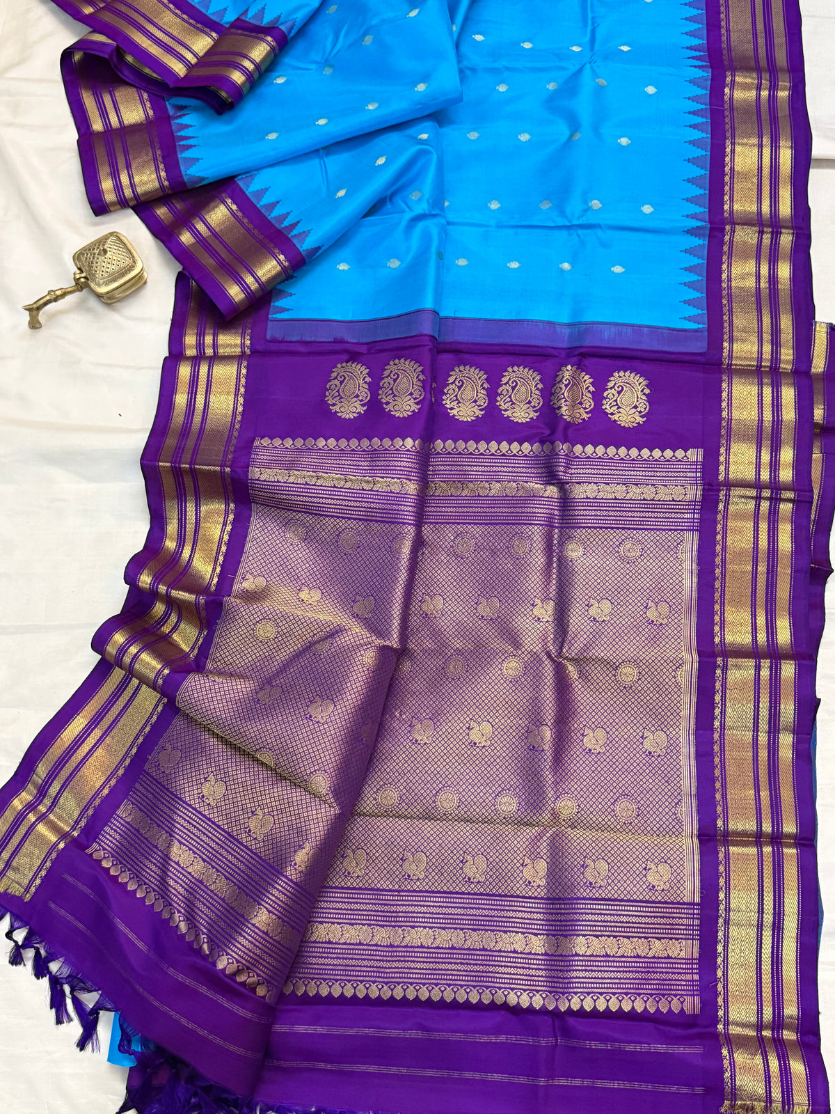 Gadwal silk Dark sky blue temple Korvai clsa 9301
