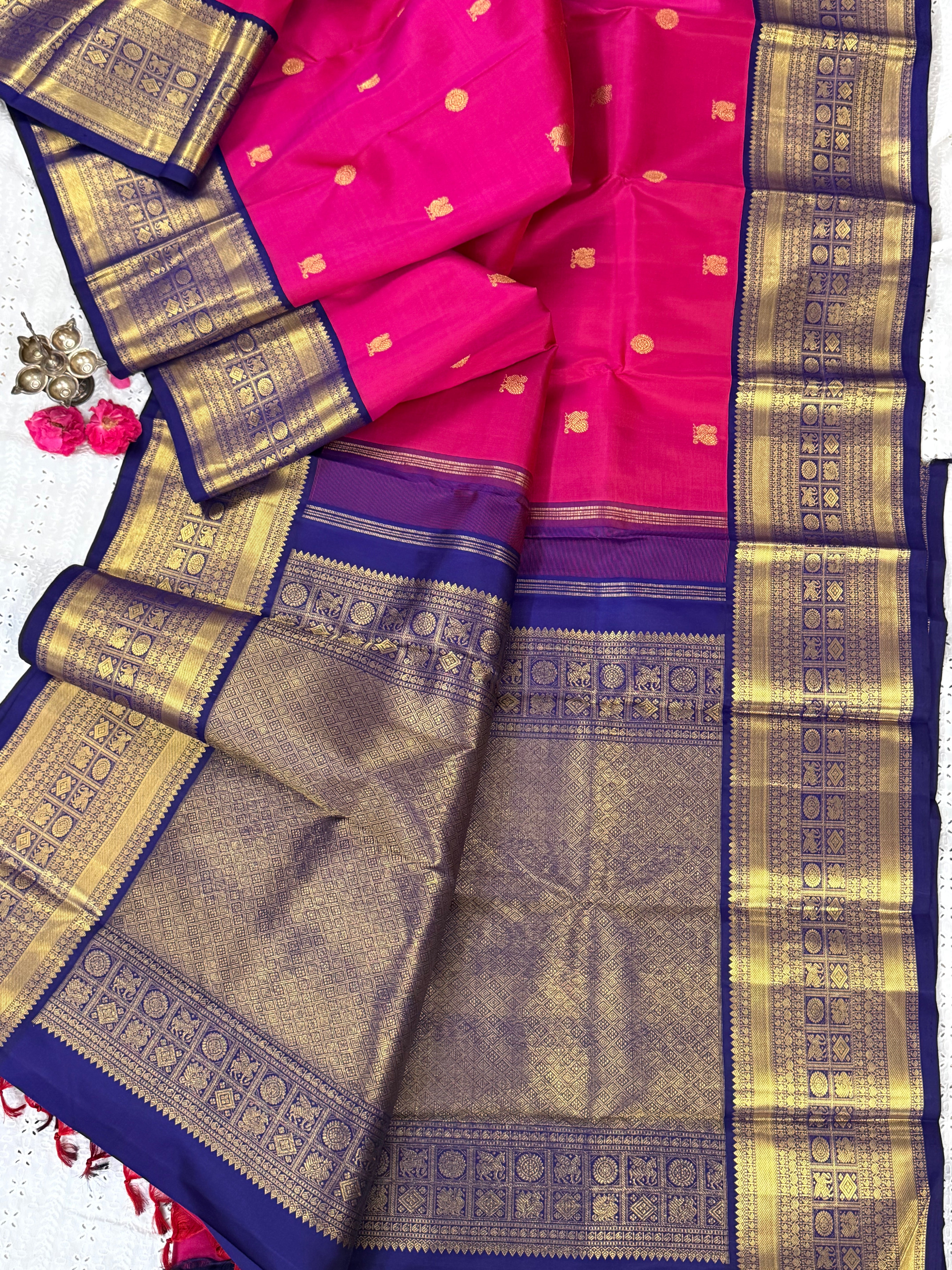 Panneer roja pink and blue kai korvai/ Arani silk