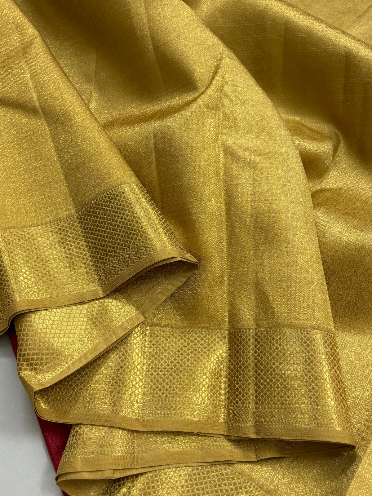 Golden colour body small annam chakram burtta bridal pure zari/kanjipuram silk saree clsa 10141