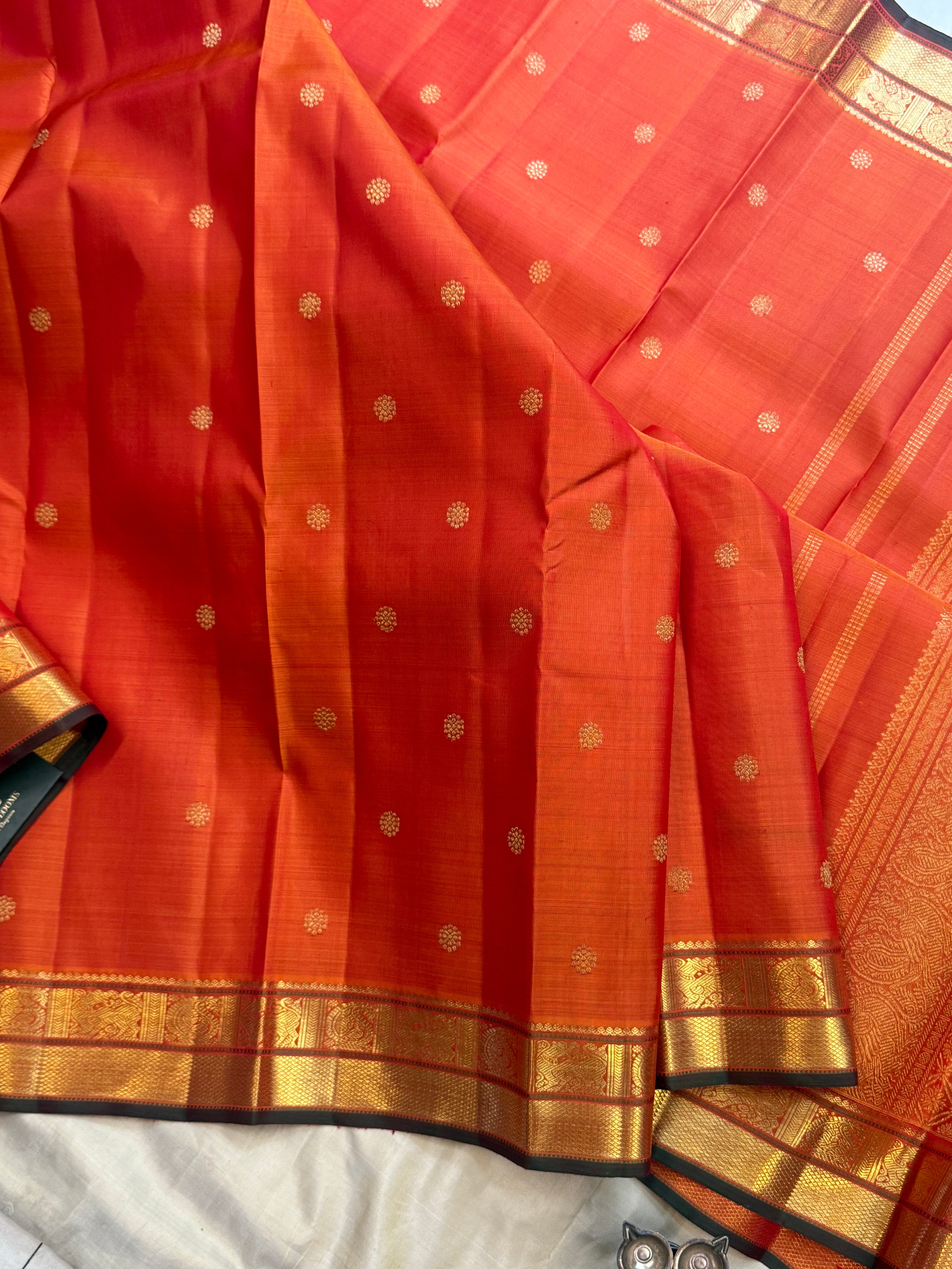 Orange retta border / Kanjipuram silk