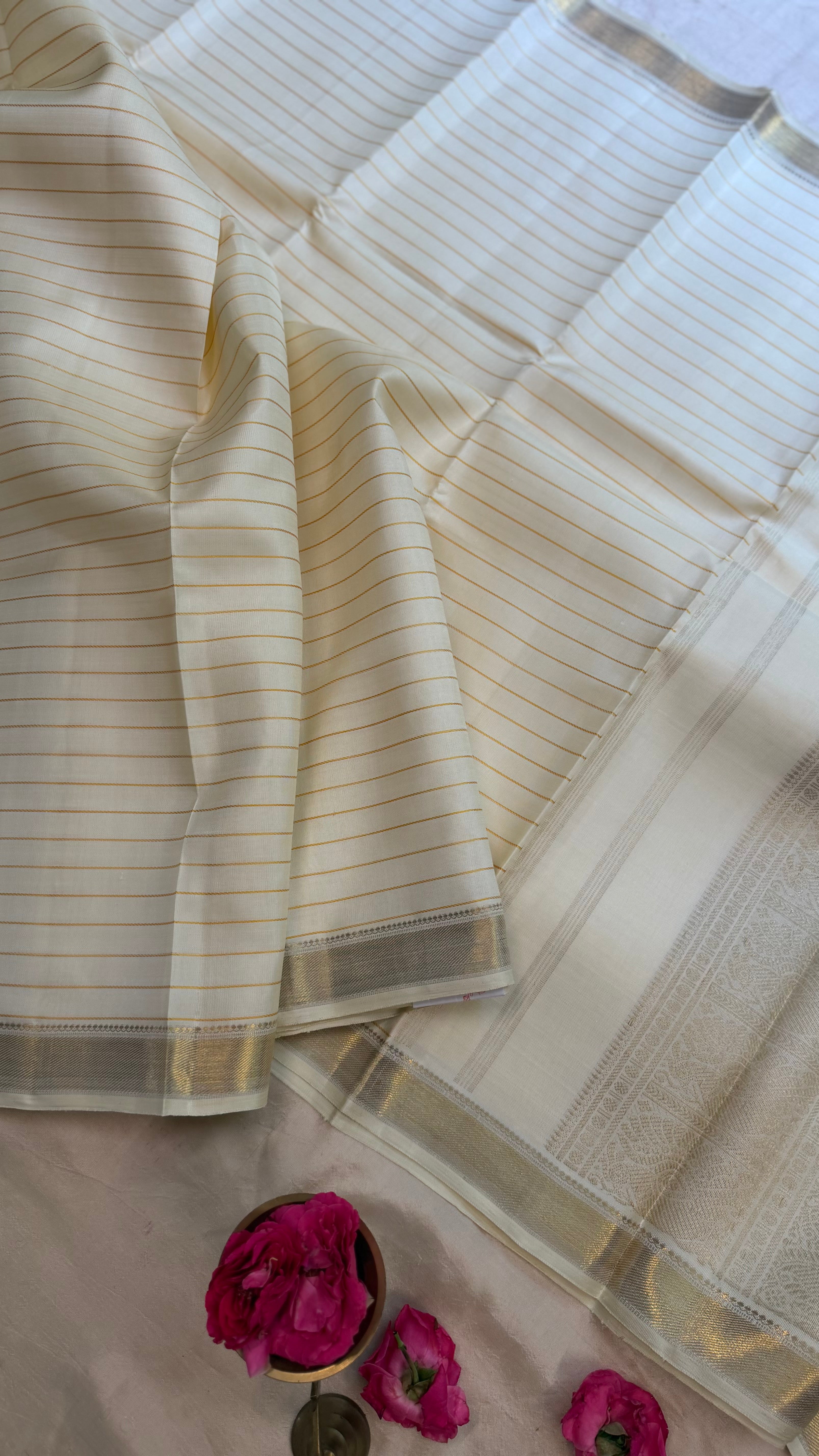 Venpattu series veldhari / Kanjipuram silk