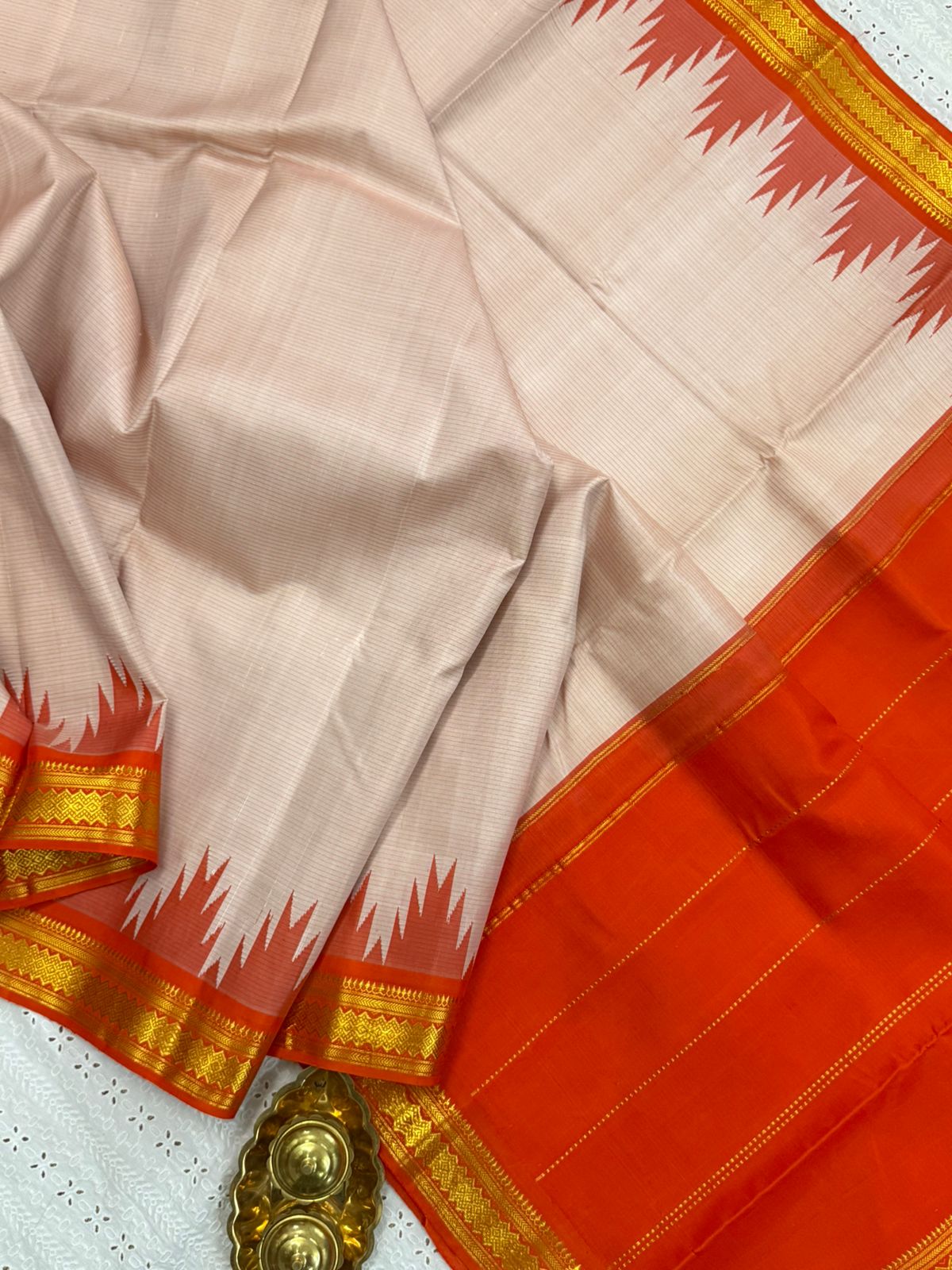 Beige and orange temple korvai / Arani silk CLSA9866