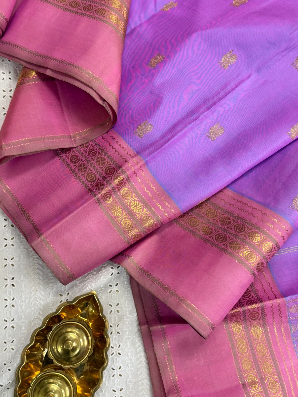 Lavender and pastel pink kaal erangina border/ Arani Silk CLSA9865