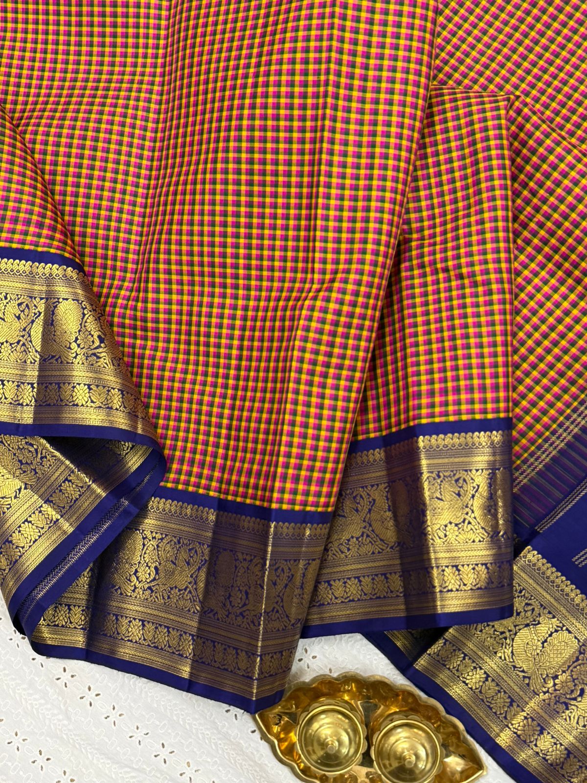 Paalum pazhamum checks and blue korvai / Arani silk CLSA9869