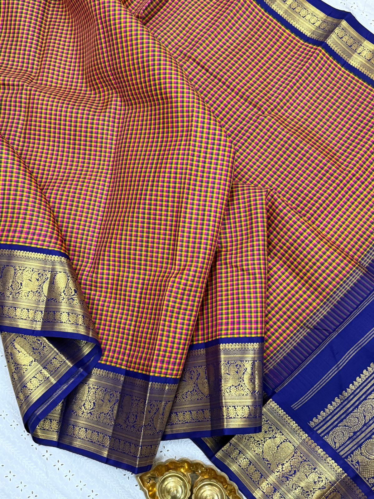 Paalum pazhamum checks and blue korvai / Arani silk CLSA9869