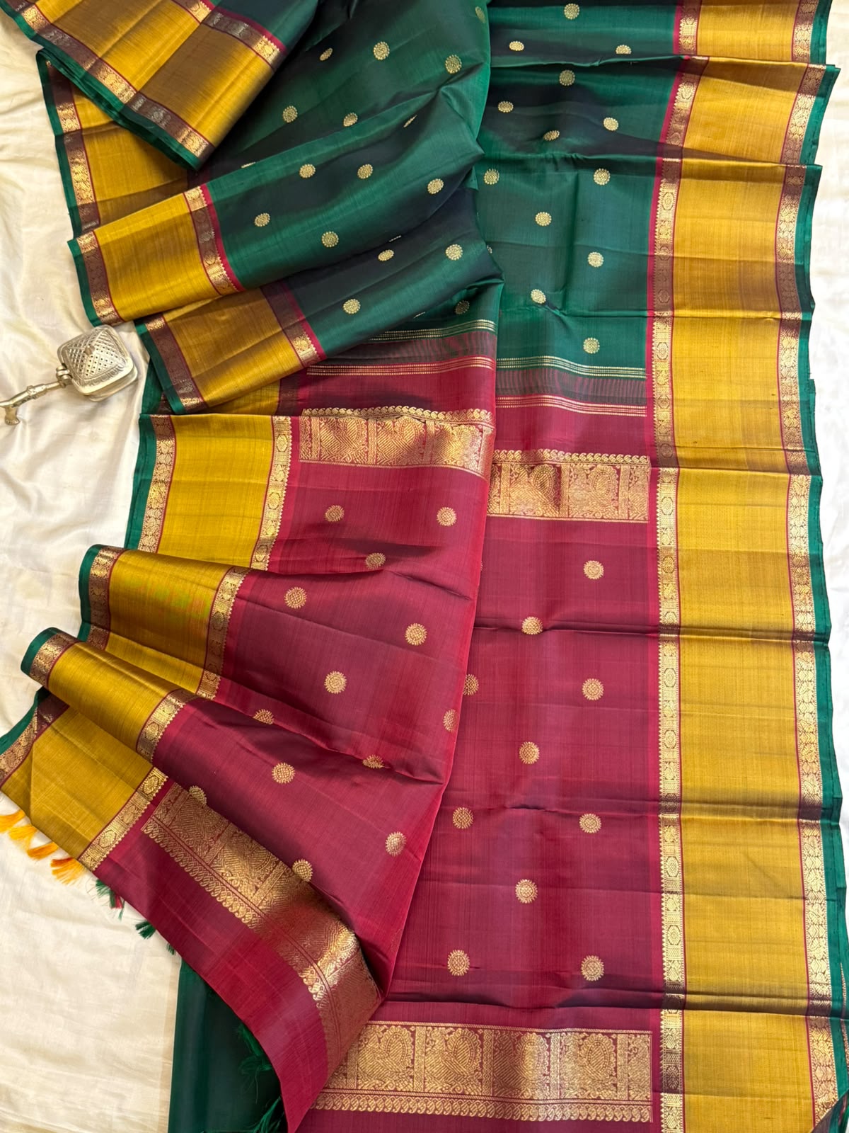 Green and mustard rettapet border- Araku pallu / Kanjipuram silk CL8961