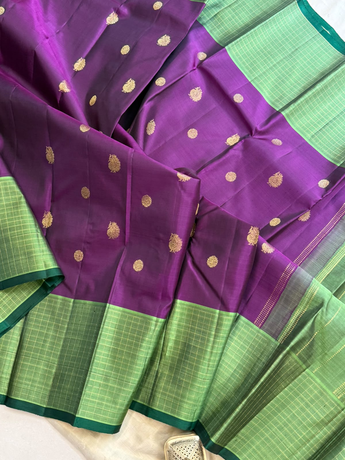 Vadamalli and green border kattam / Kanjipuram silk CL9889