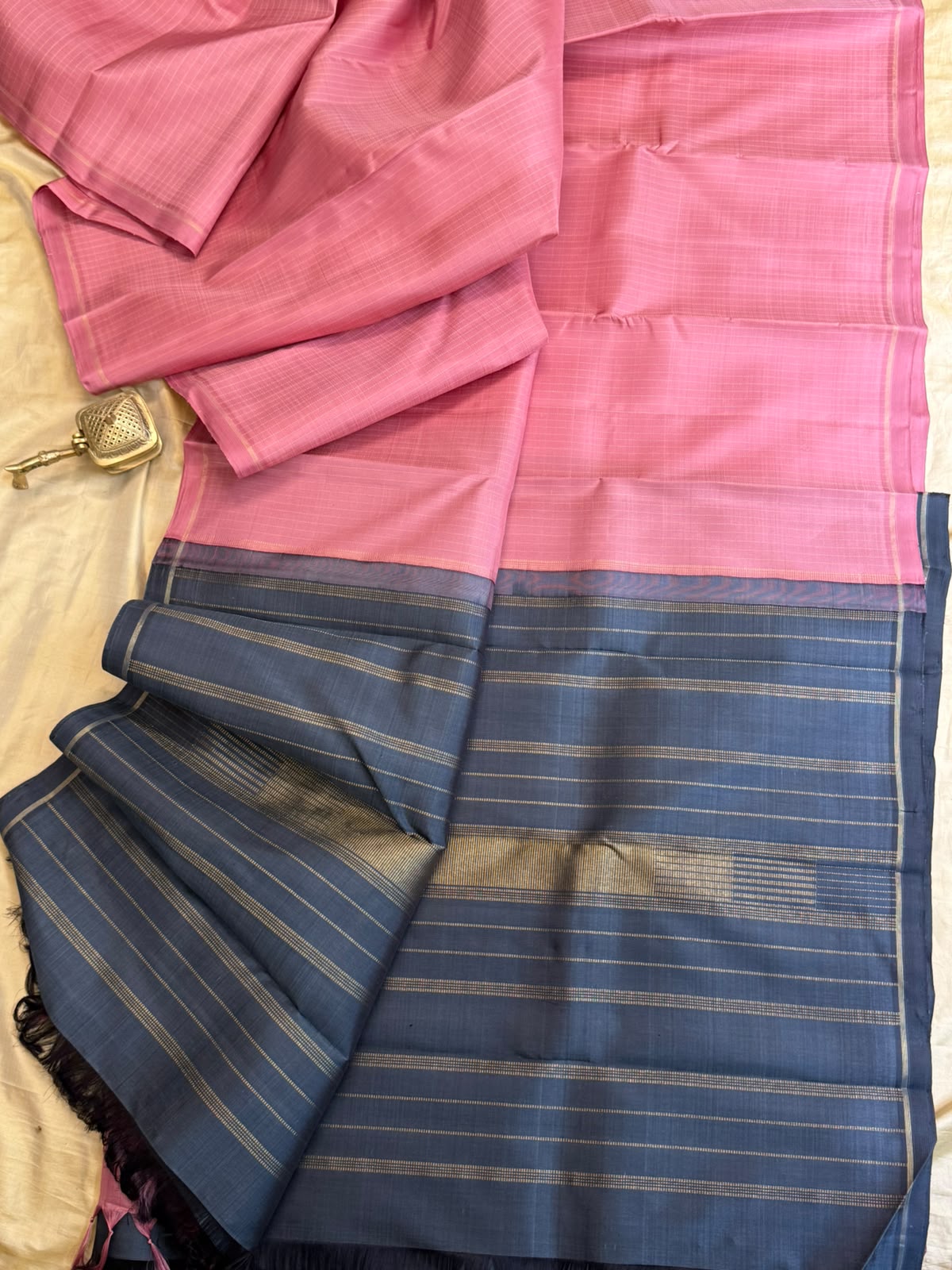 Pink thread oosi stripes borderless/ Kanjipuram silk CL9960