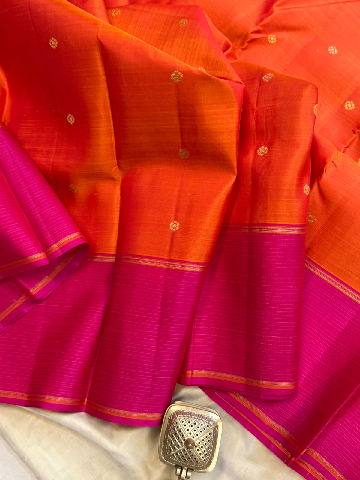 Orange and pink kamalam butta/ Kanjipuram silk CL9912