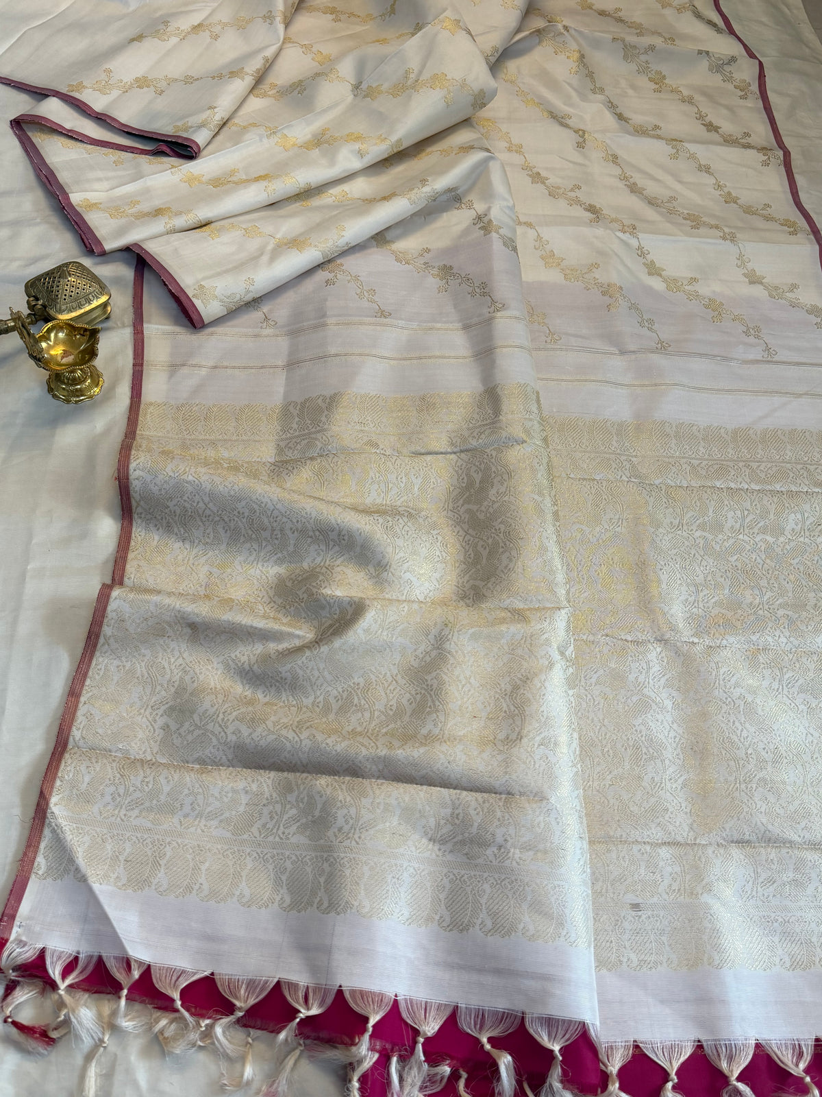 Off white Lehariya/ pure Zari Kanjipuram silk