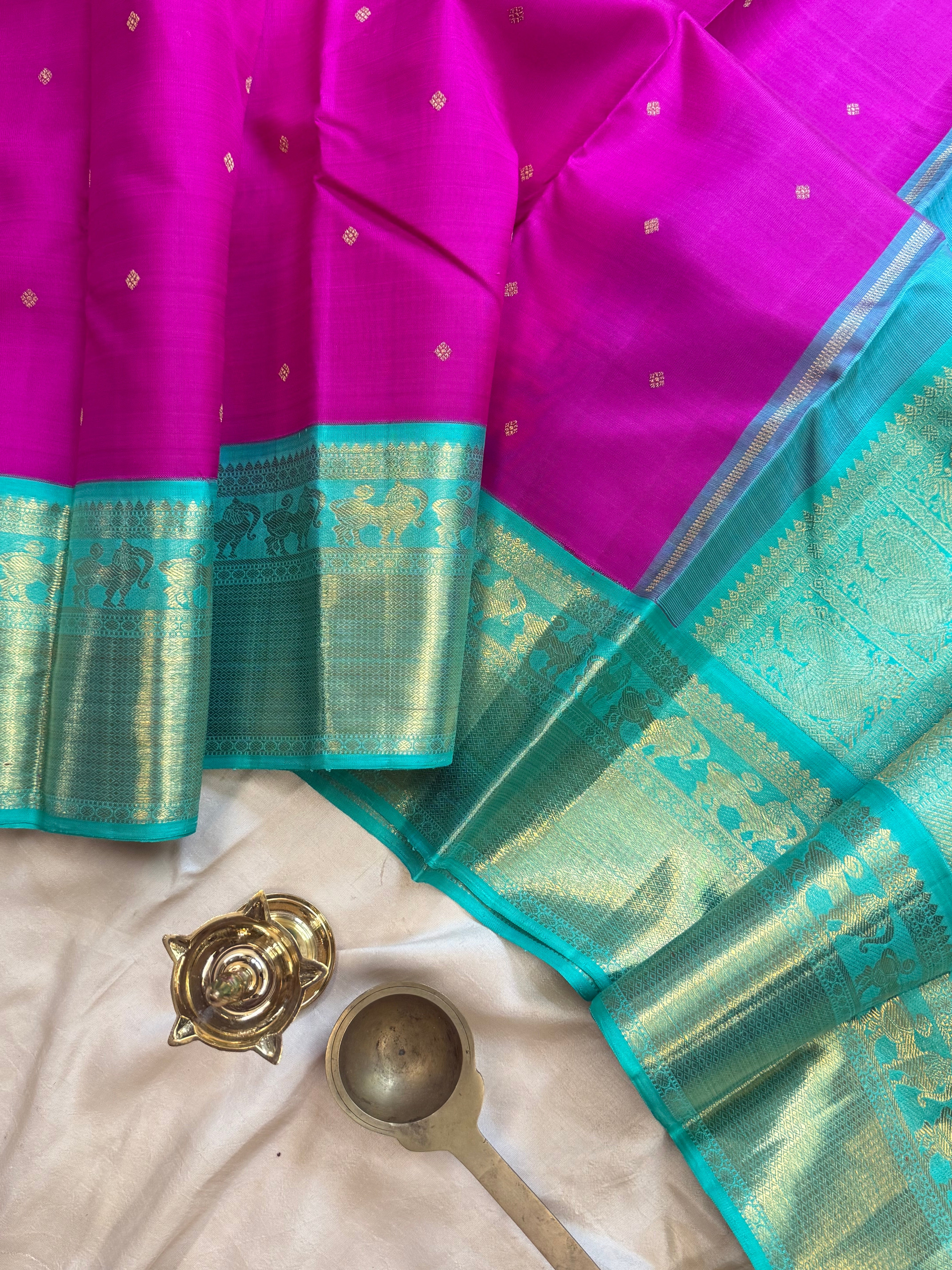 Magenta And Sea Green Korvai Kanjivaram Silk Saree