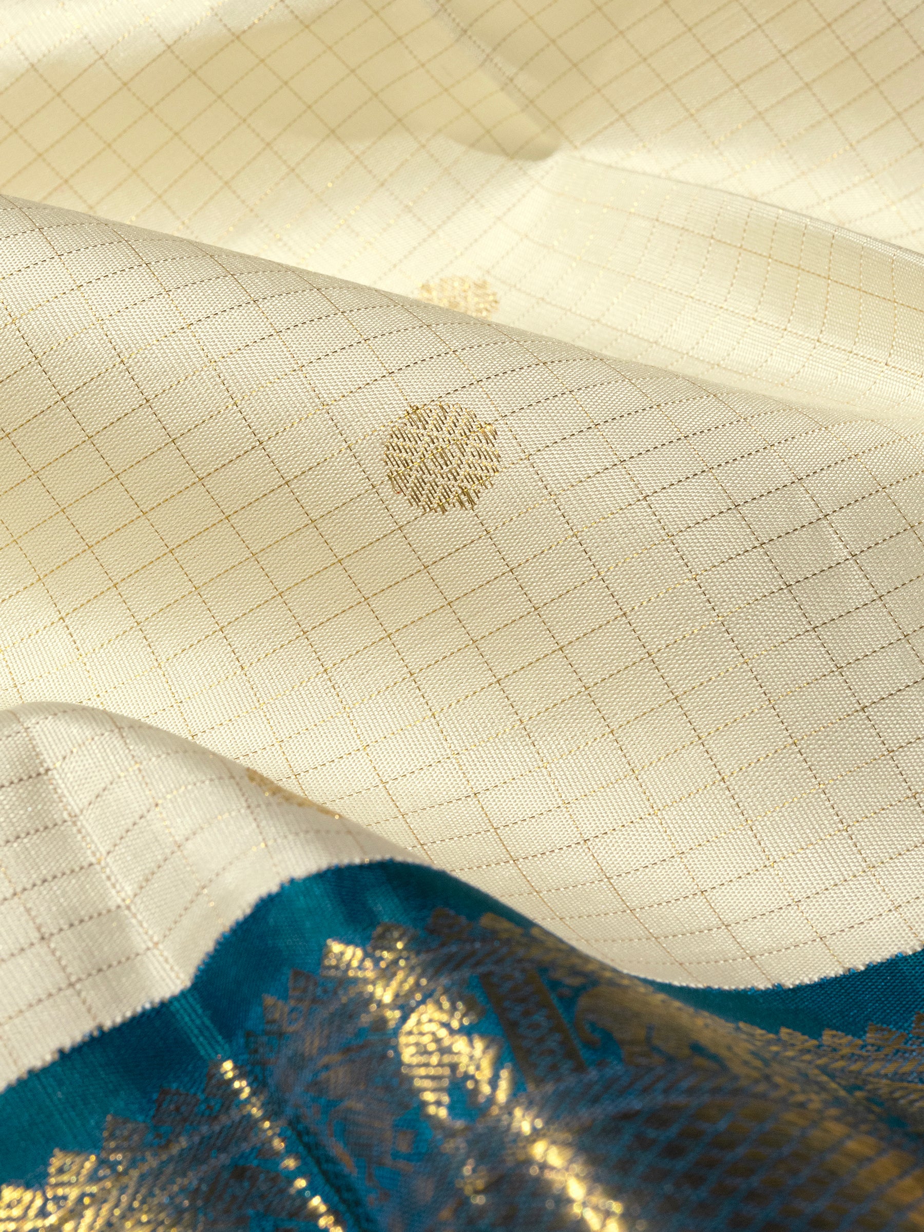 Off white Zari checks turquoise border Kanjipuram Silk Saree CLSA8047