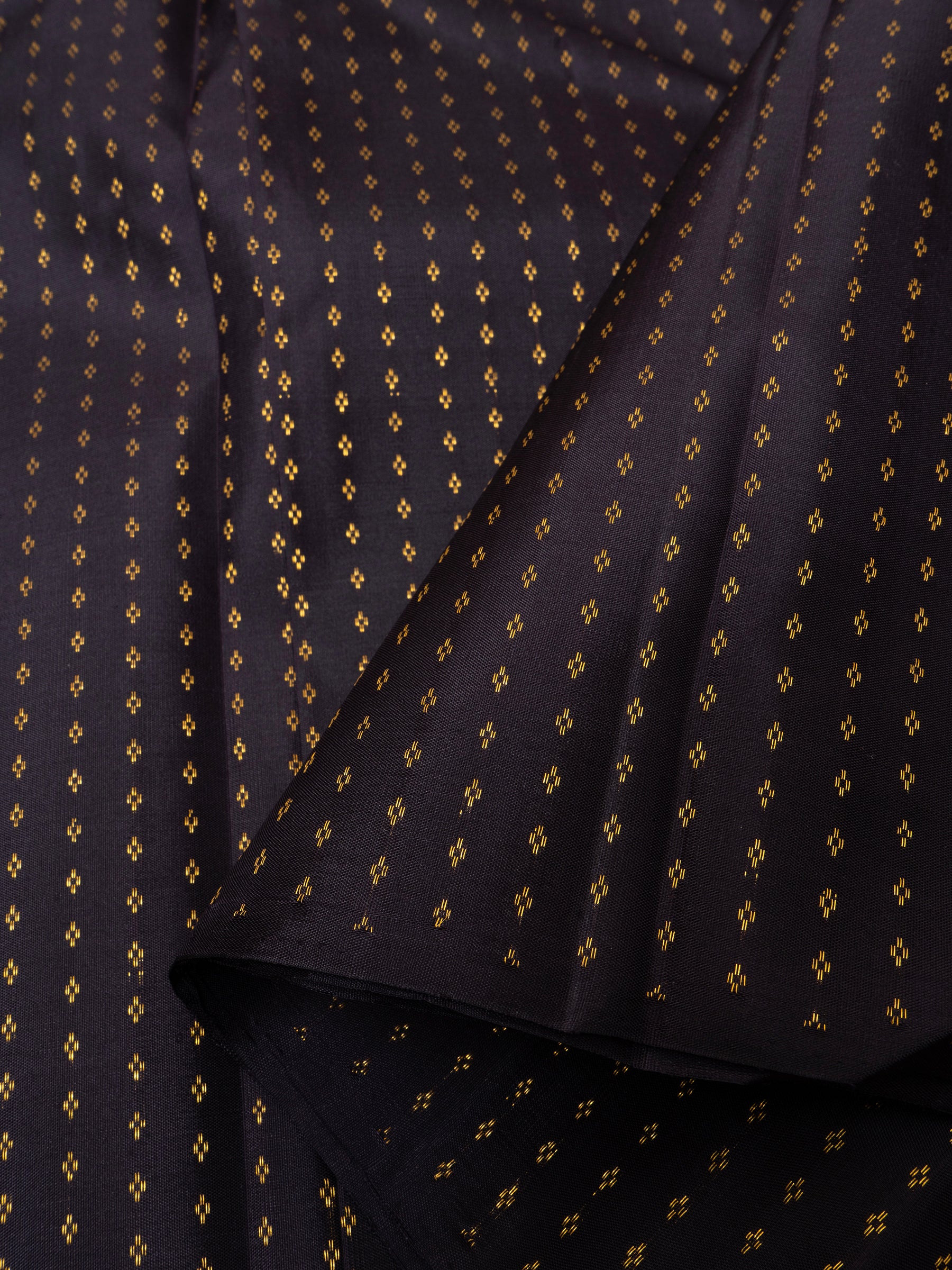 Nagapazham zari butta / Blouse fabric