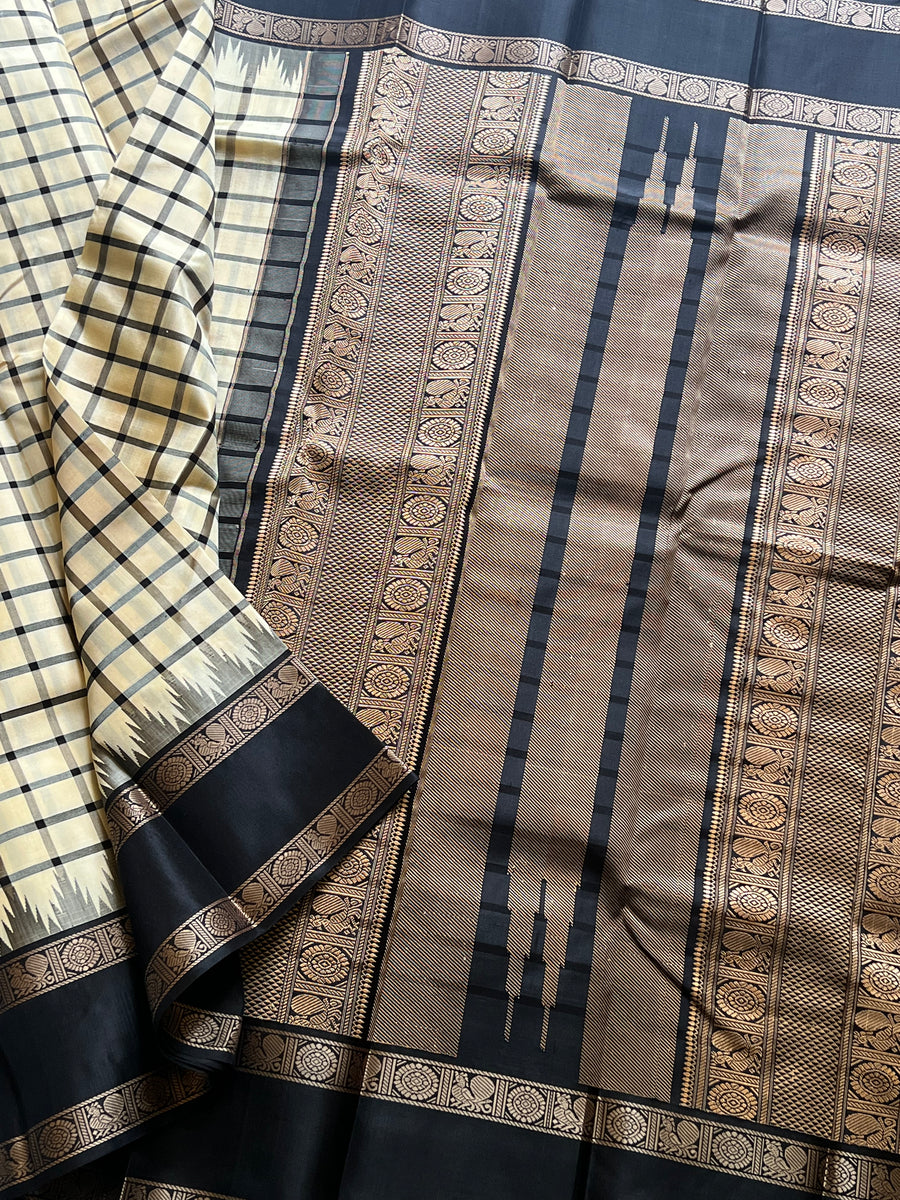 Silk unique weaving kanjipuram silks chithraloomsbyCK