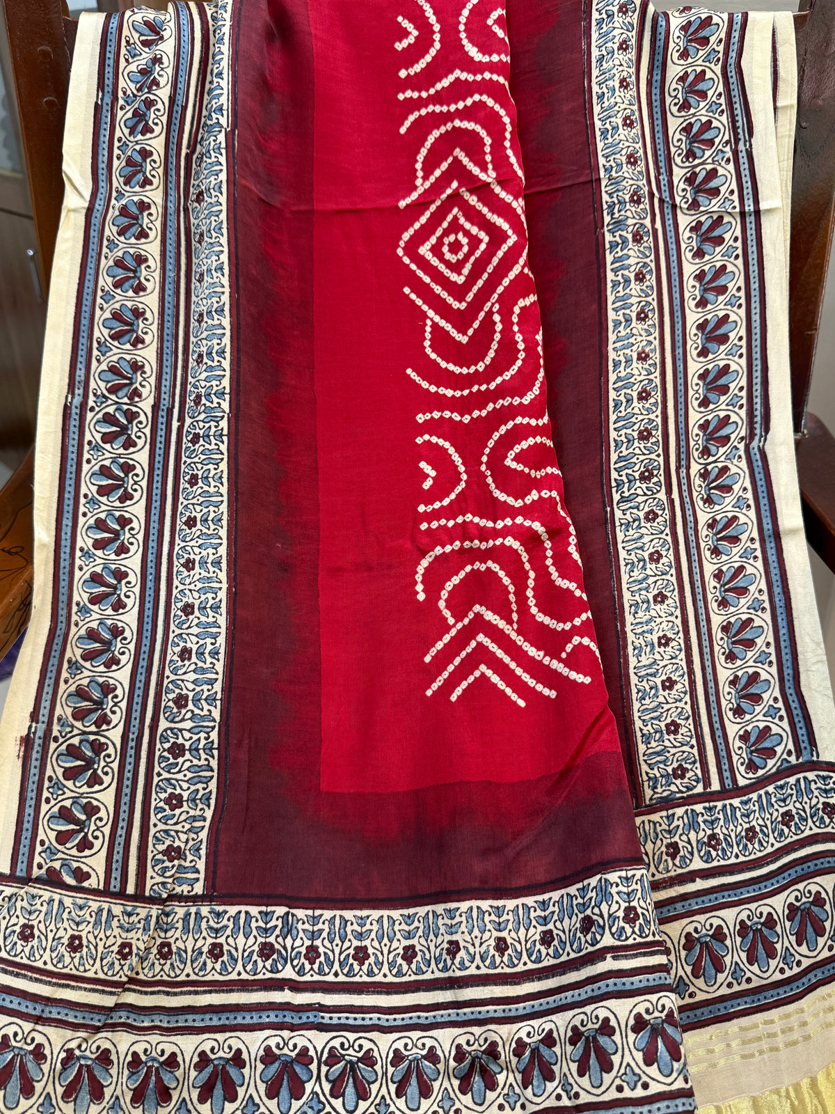 Bhandhini and ajrak prints / Gajji silk clsa 12668