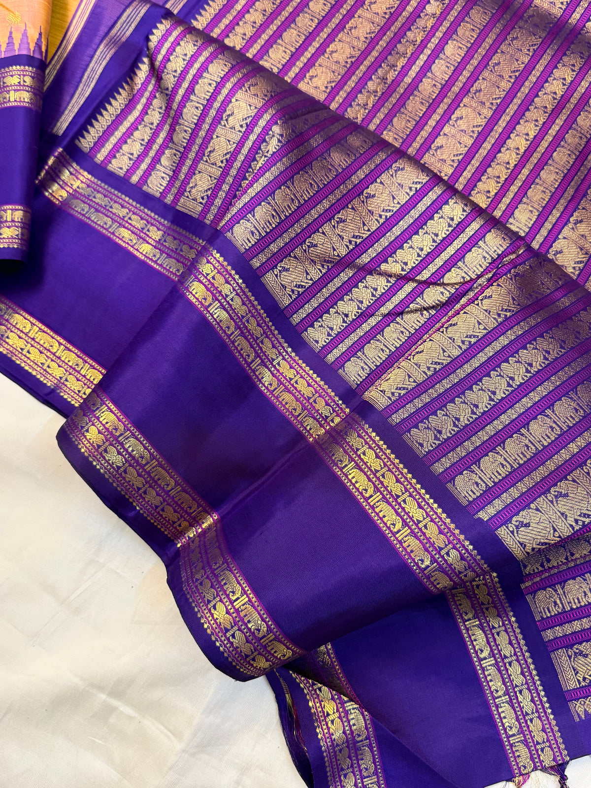 Unusual body with Korvai pure zari kanjipuram silk saree clsa 10973
