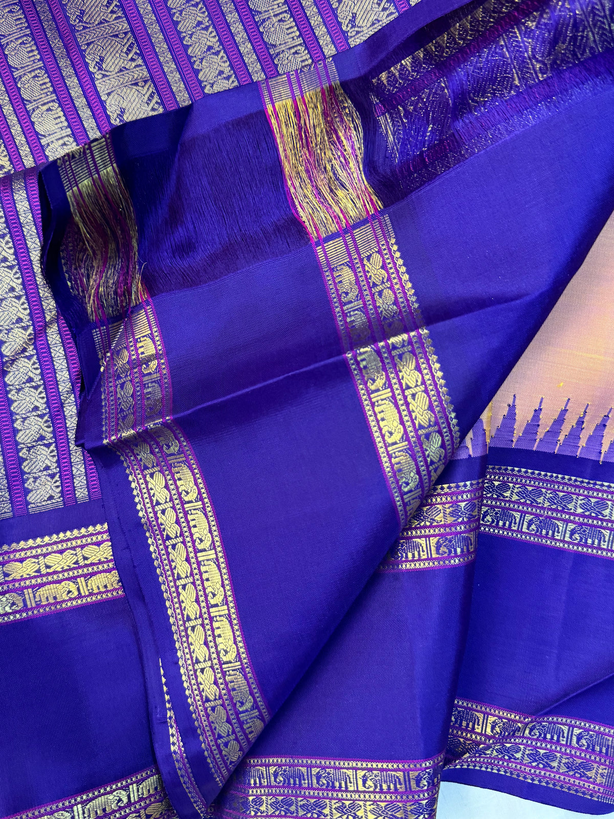 Unusual body with Korvai pure zari kanjipuram silk saree clsa 10973