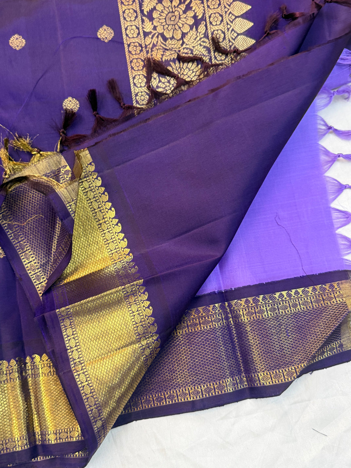 December poo body with deep purple border Kai Korvai CLSA11783